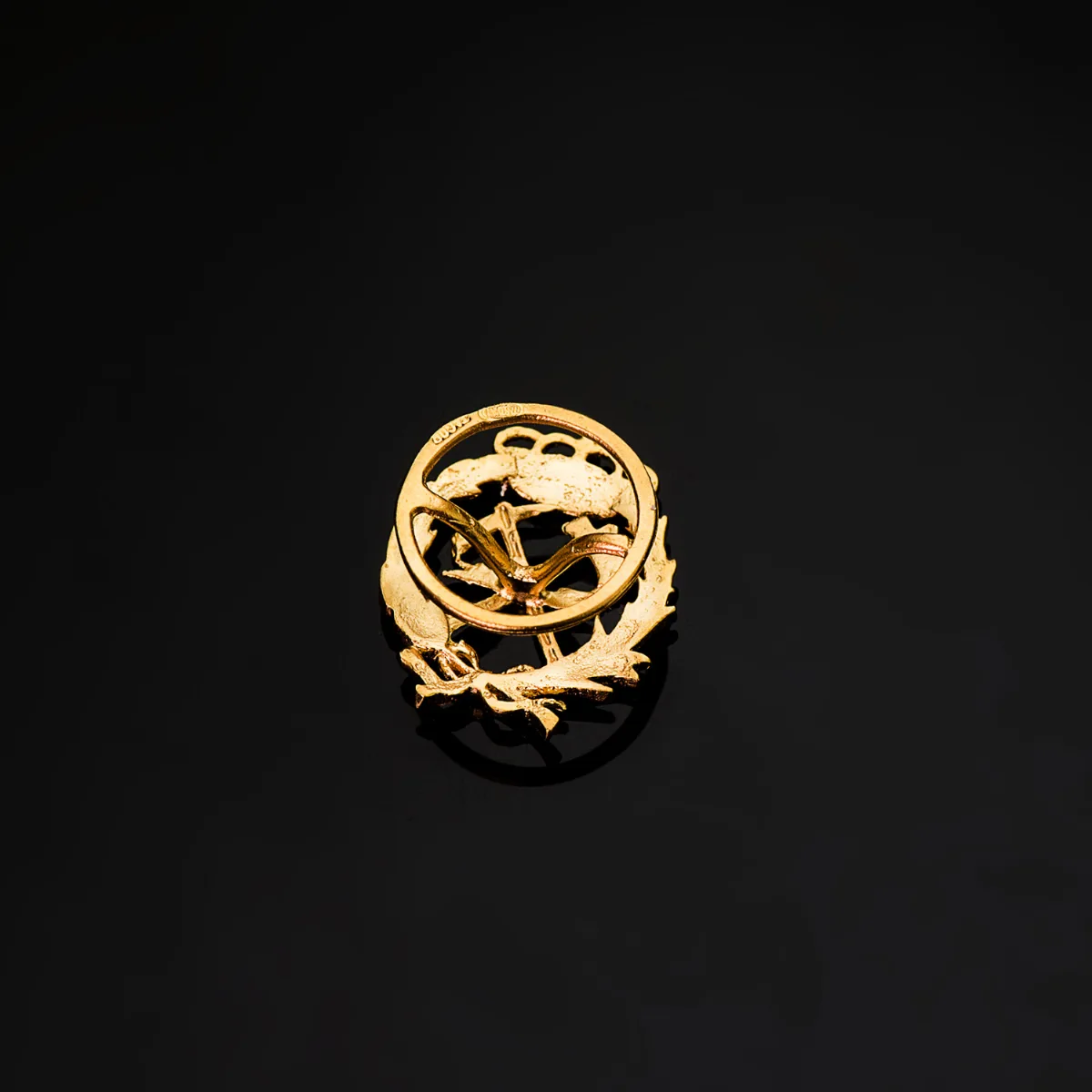 18K INSIGNIA ORO AMARILLO INGENIERO DE MONTES 17 X 14 MM — vista 3