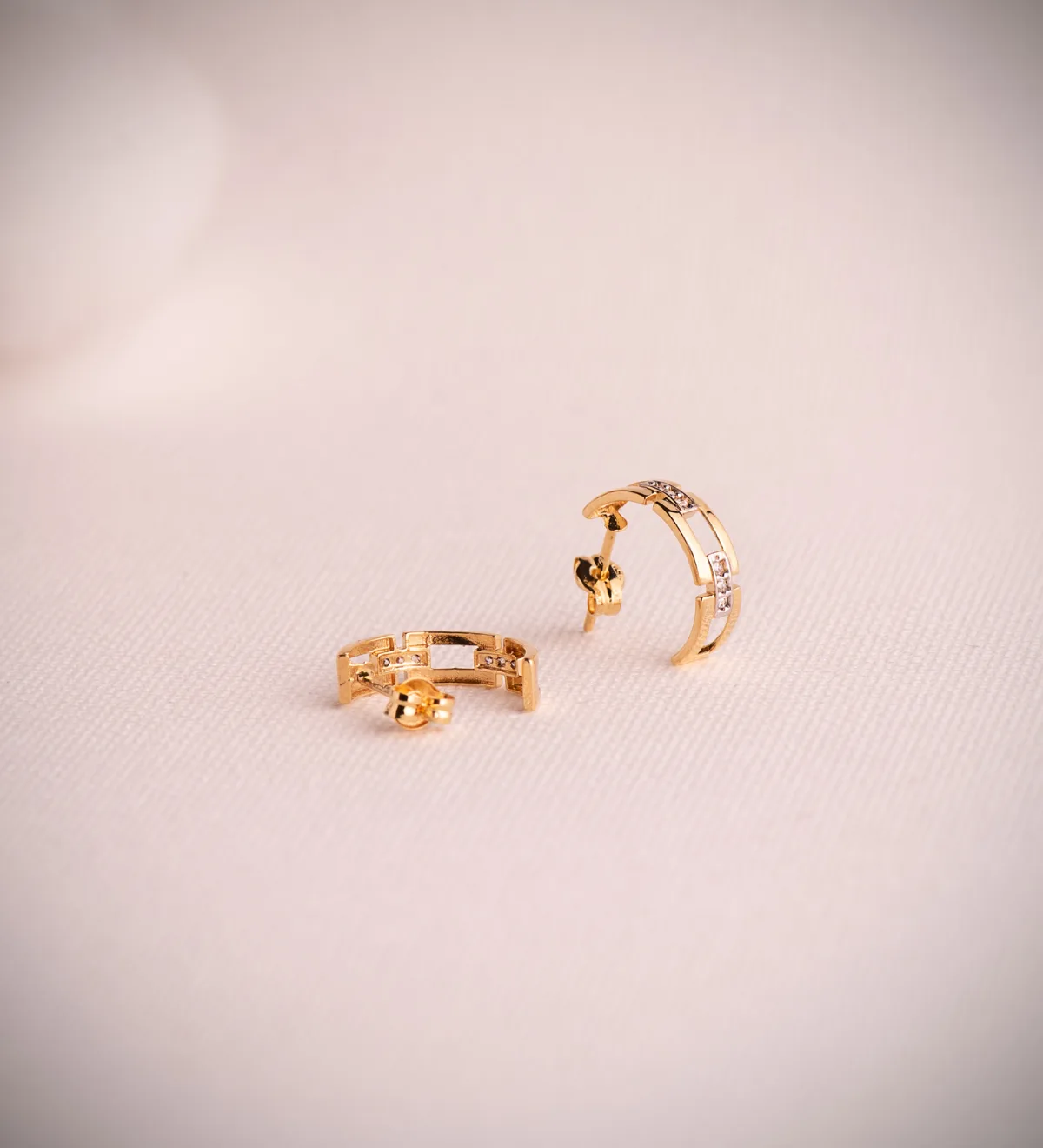 18K PENDIENTES ORO BICOLOR MEDIO ARO ESLABONES CON CIRCONITAS. MEDIDA: 13 X 3,5MM. CIERRE PRESION — vista 3