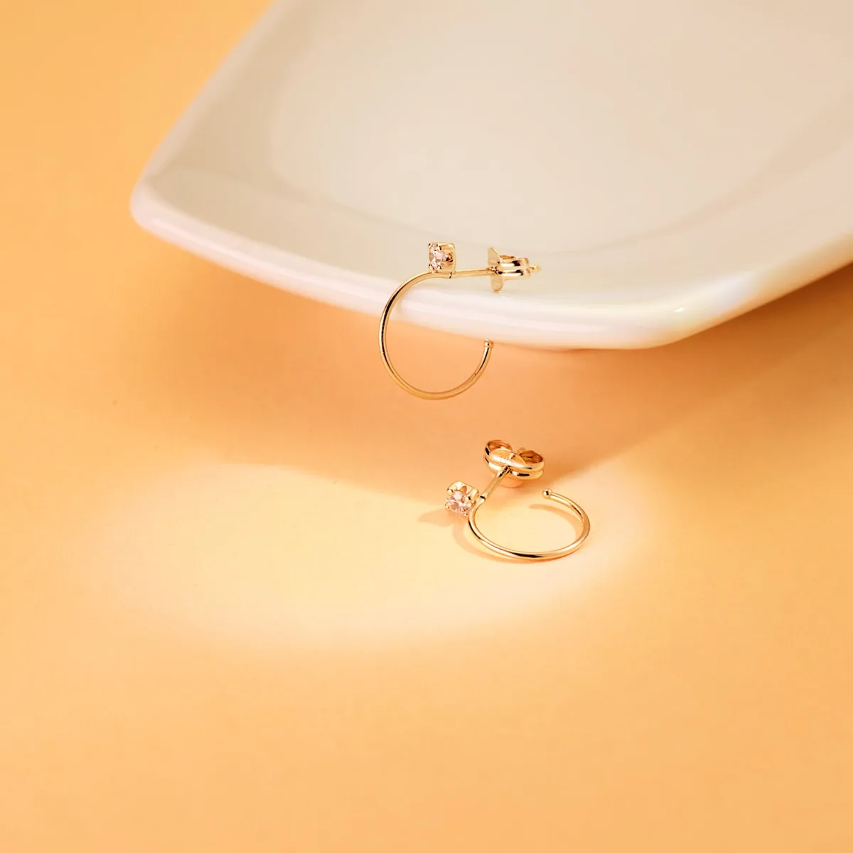 18K PENDIENTES ORO AMARILLO AROS ABIERTOS HILO FINO 0,5MM CON CIRCONITA 14 MM. CIERRE PRESION — vista 2