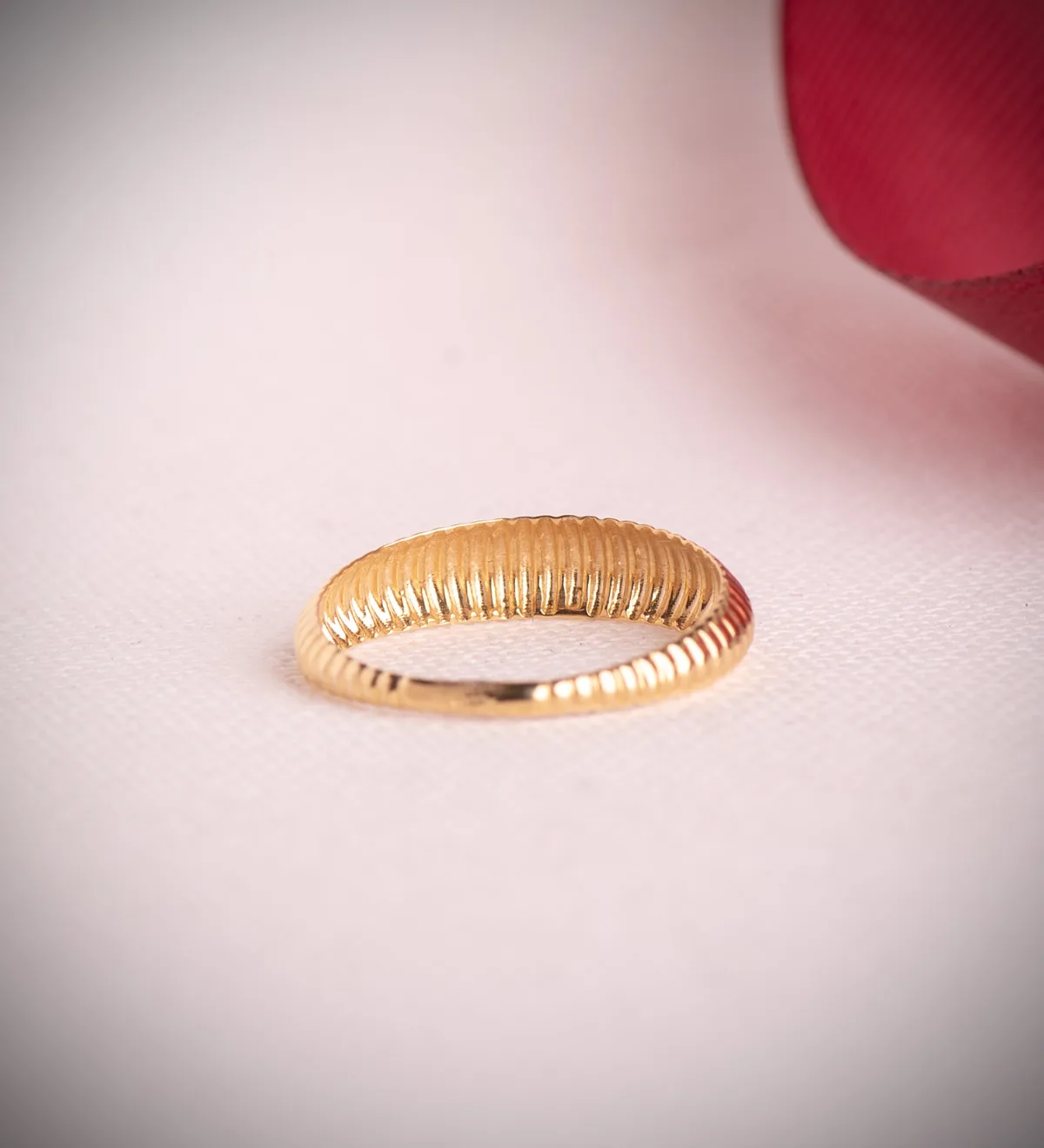 18K SORTIJA ORO AMARILLO LISA GALLONES EN DISMINUCION. ANCHO: 5 MM — vista 3