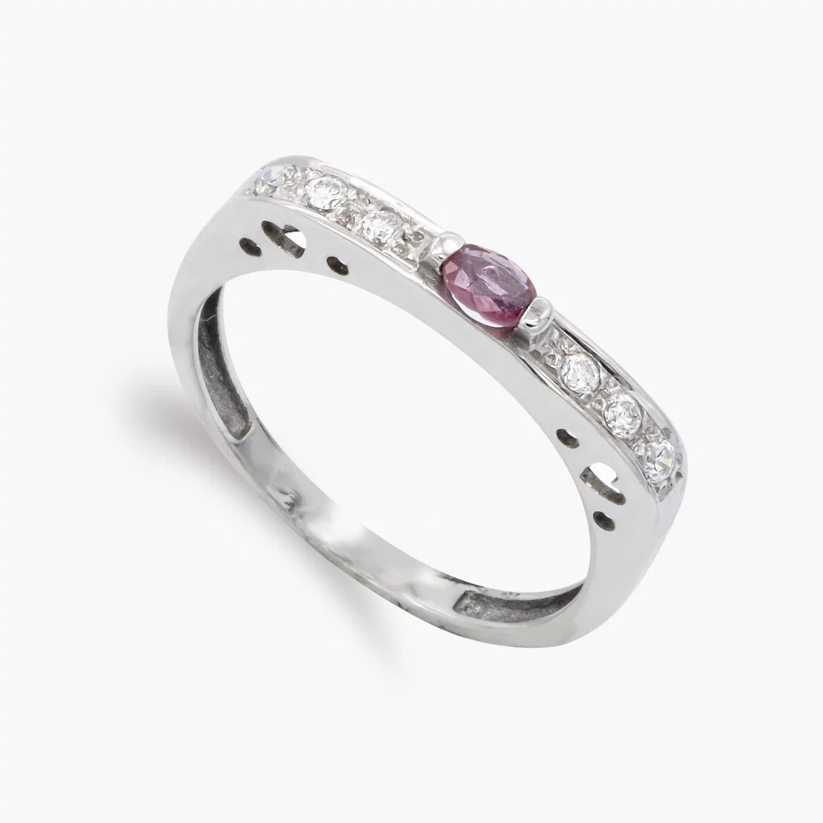 18K SORTIJA ORO BLANCO RUBI 4,5 X 3 MM Y CIRCONITA. ANCHO: 3 MM
