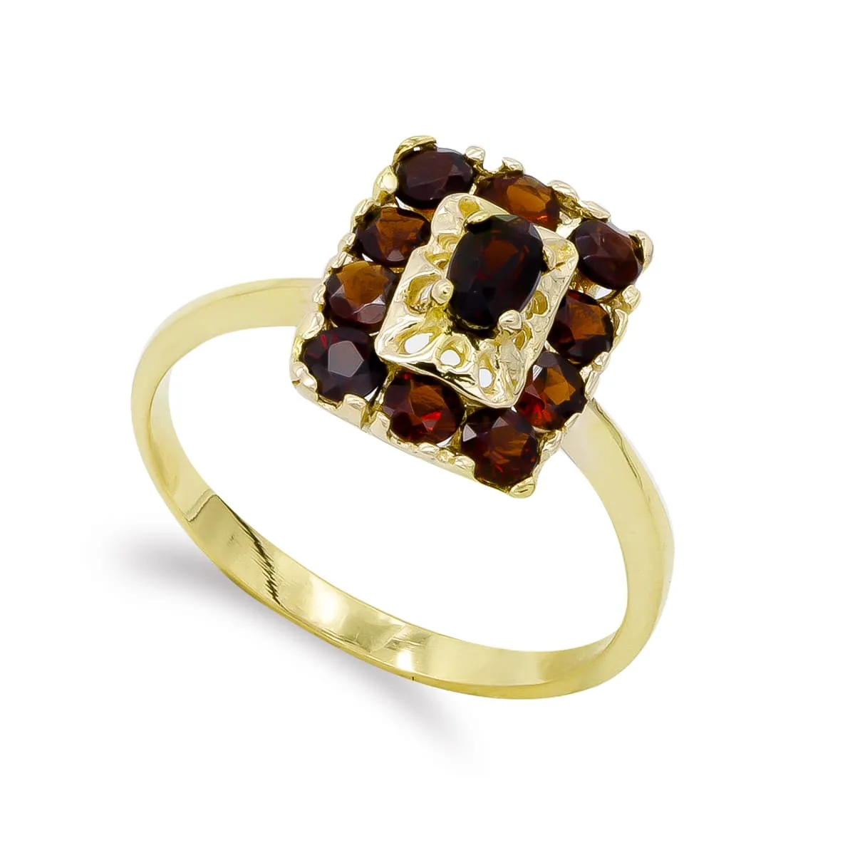 18K SORTIJA ORO AMARILLO CUAJO RECTANGULAR DE GRANATES. ANCHO: 12,5 MM