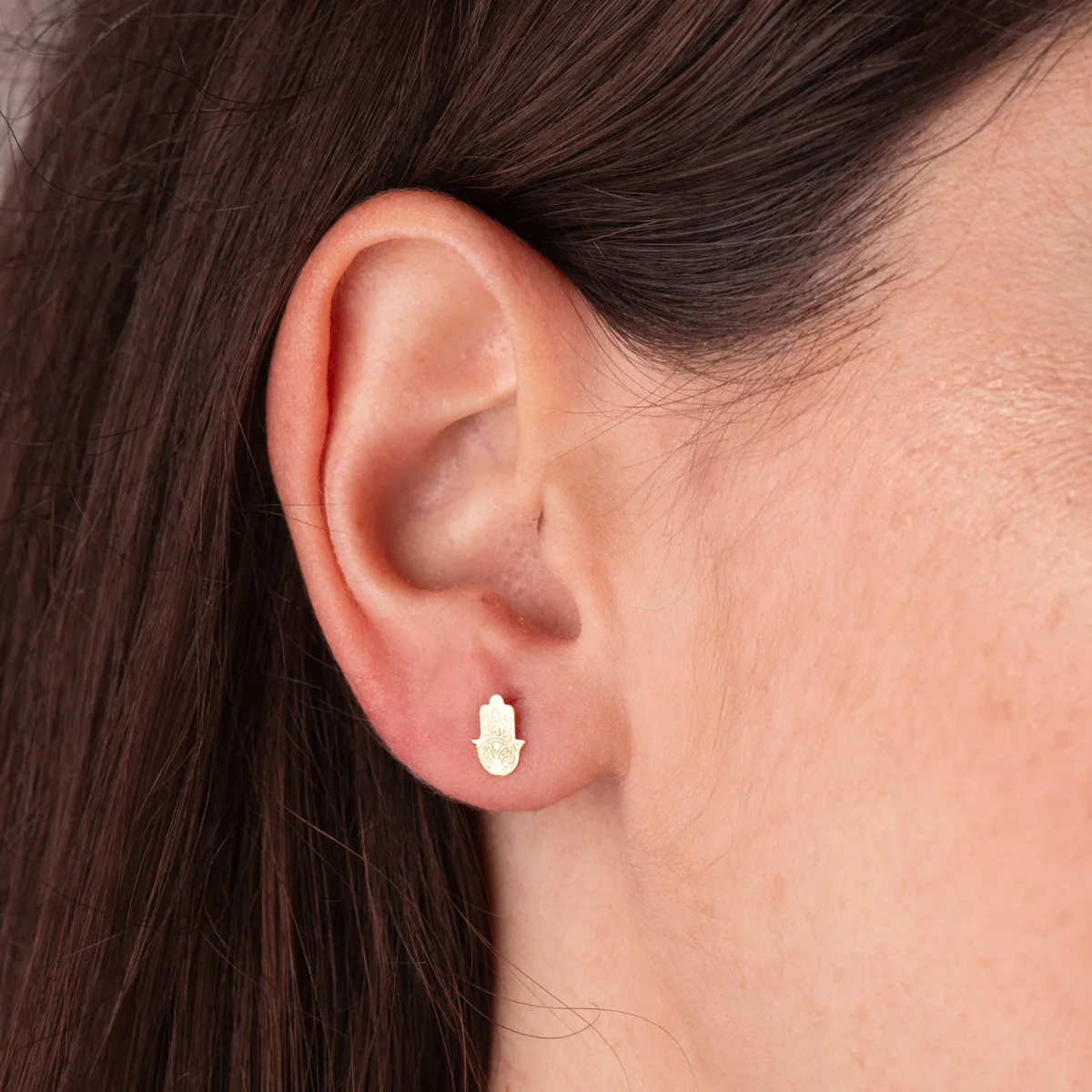 18K PENDIENTES ORO AMARILLO MANO DE FATIMA RELIEVE 7 X 5 MM. CIERRE PRESION — vista 2
