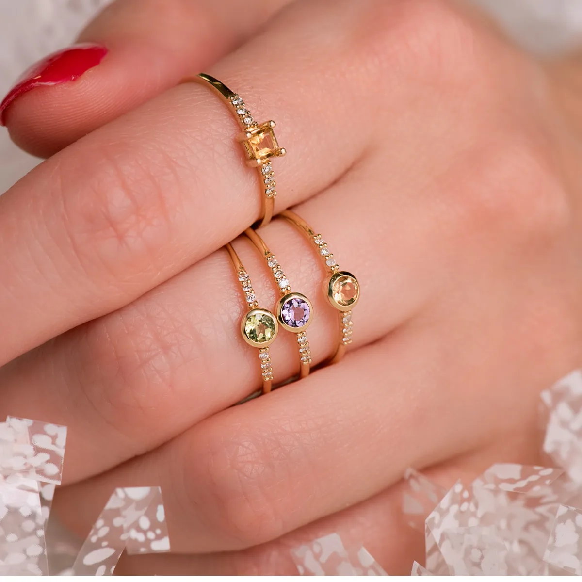 18K SORTIJA ORO AMARILLO 6 DIAMANTES 0.030  QTS. G-VS2. OLIVINA 3 MM — vista 2