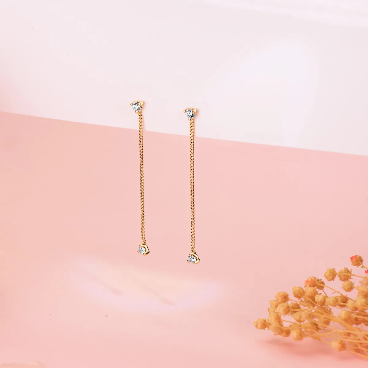 18K PENDIENTES ORO AMARILLO LARGOS CON CADENA Y CIRCONITA 42 MM. CIERRE PRESION — vista 2