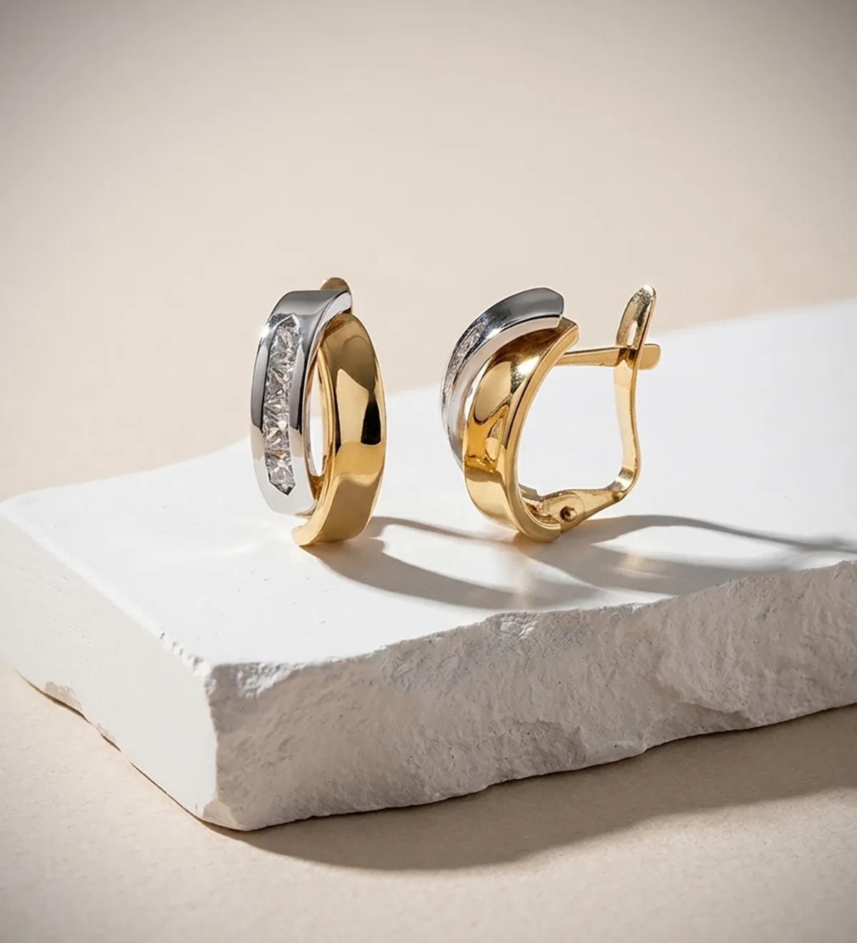 18K PENDIENTES ORO BICOLOR BANDAS Y CIRCONITA 15X8 MM CIERRE CATALAN — vista 2