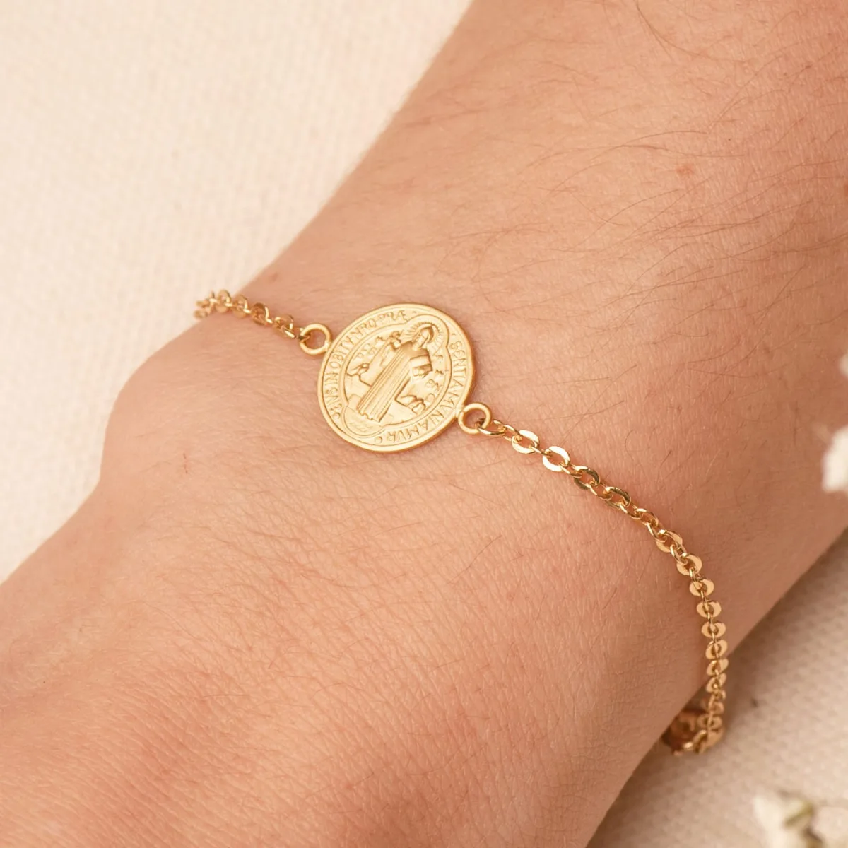 18K PULSERA ORO AMARILLO CON MEDALLA ORO AMARILLO SAN BENITO 12 MM.  LARGO: 18+2 CM — vista 2