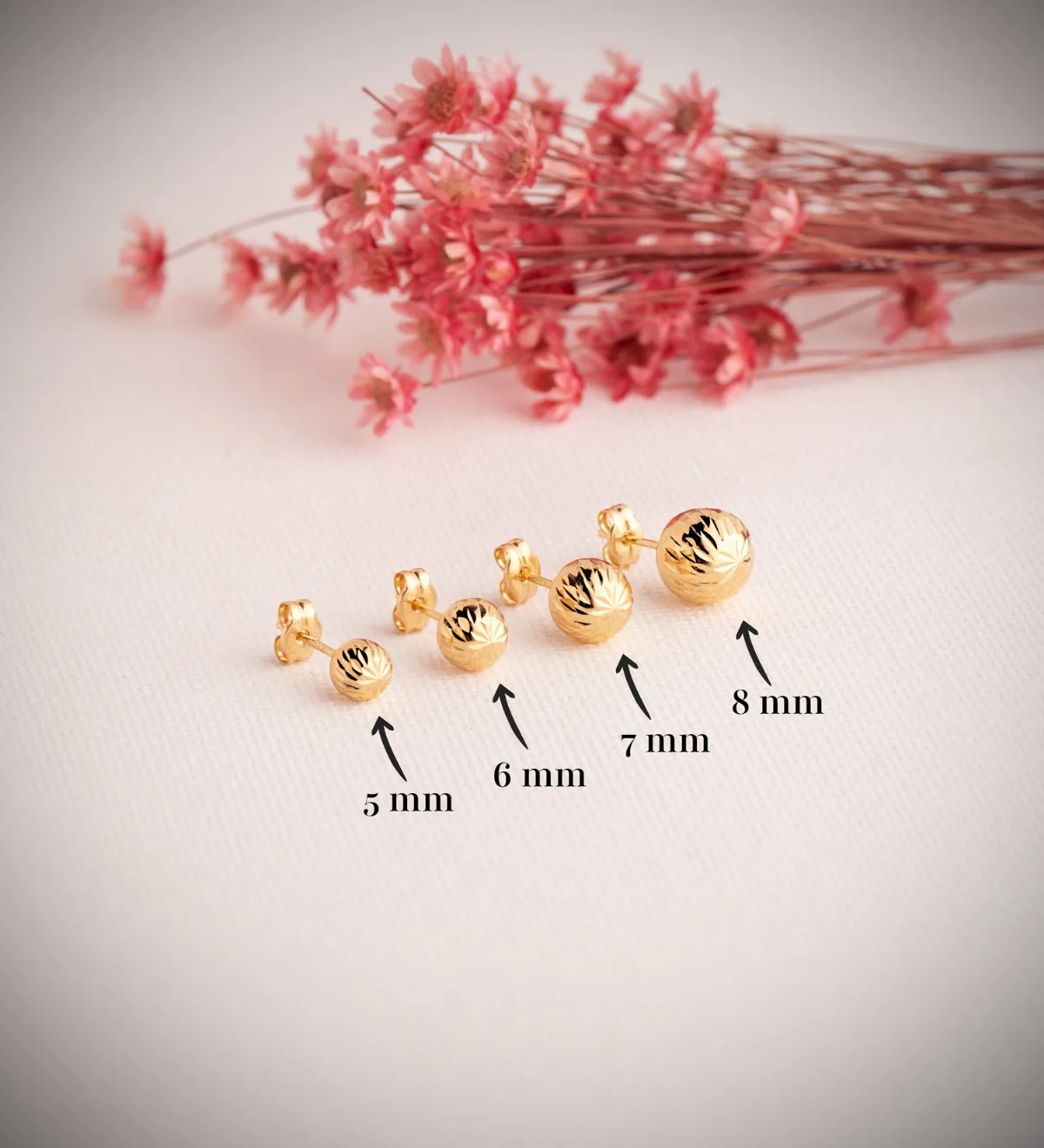 18K PENDIENTES ORO AMARILLO BOLA TALLADA HUECA. ANCHO: 5 MM. CIERRE PRESION — vista 3