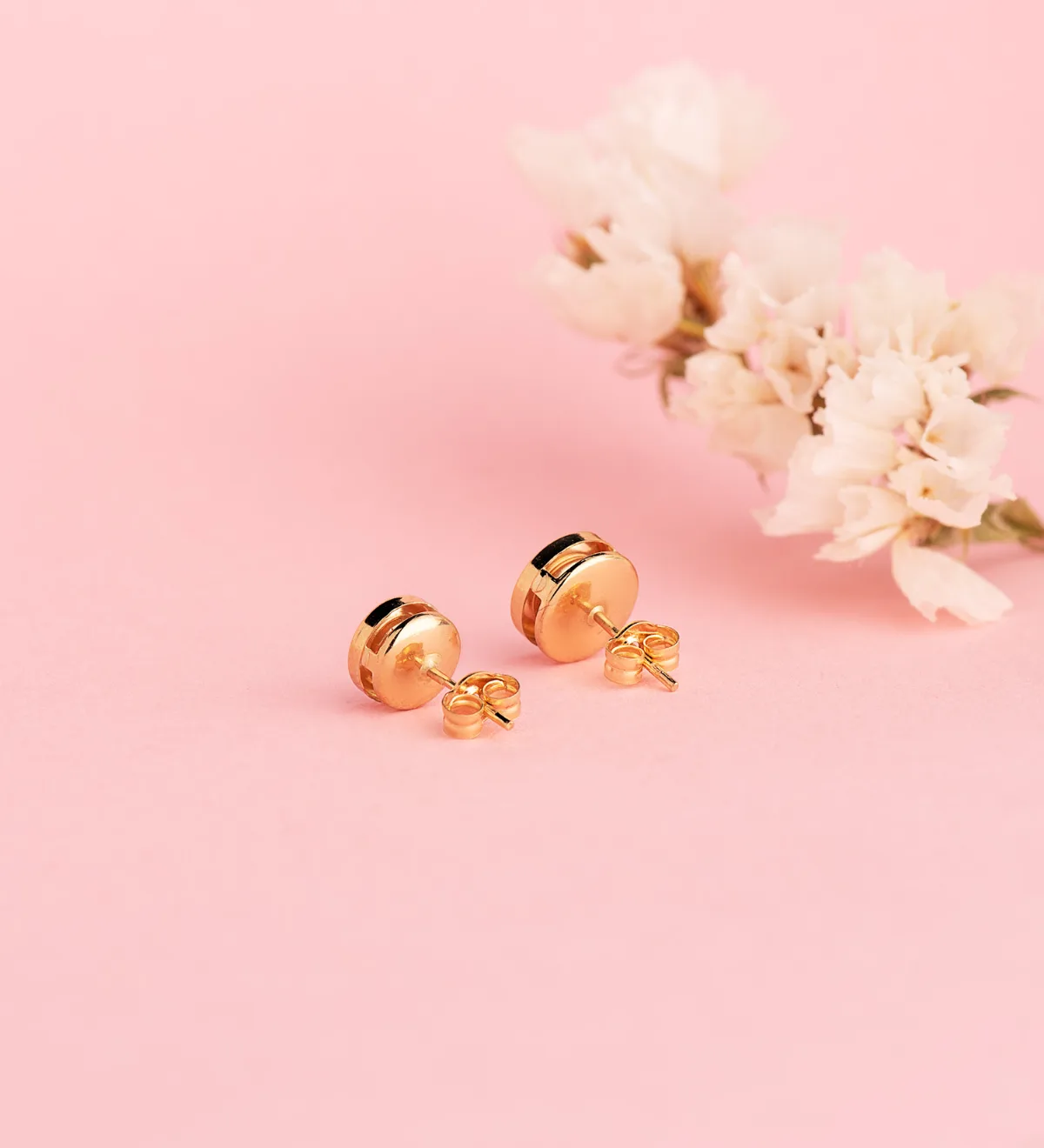 18K PENDIENTES ORO AMARILLO CHATON REDONDO CONCAVO CON CIRCONITA. ANCHO: 8 MM. CIERRE PRESION — vista 3
