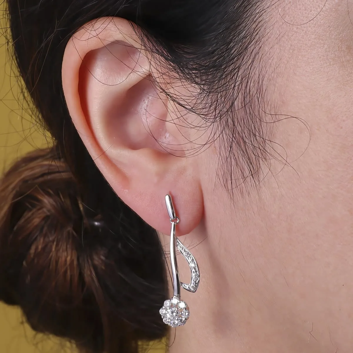 18K PENDIENTES ORO BLANCO JUEGO NOVIA LARGOS CUAJO 35X11 MM CIERRE PRESION — vista 2