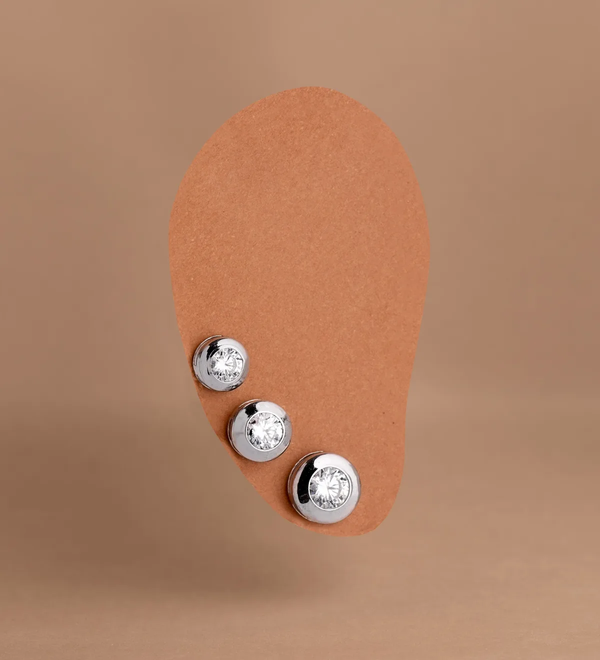 18K PENDIENTES ORO BLANCO CHATON GALERIA CON CIRCONITA. MEDIDA: 8,5 MM. CIERRE PRESION — vista 2