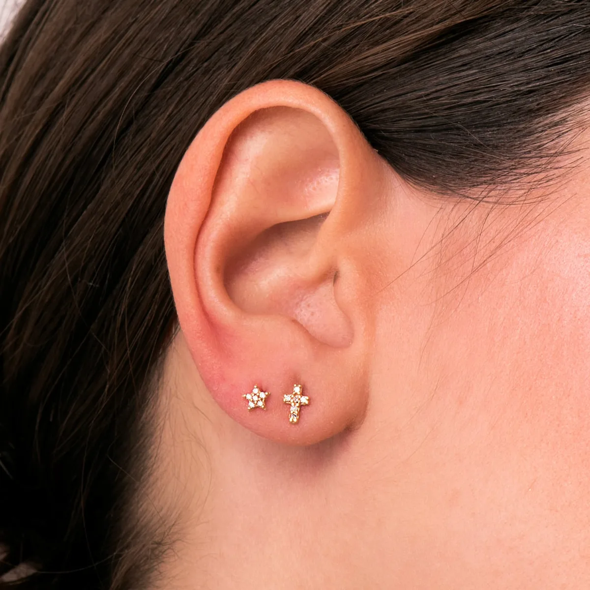 18K PENDIENTES ORO AMARILLO CRUZ DIAMANTES LABORATORIO 0,06 QTS VS2-G. MEDIDA: 6X4 MM. CIERRE PRESION — vista 2