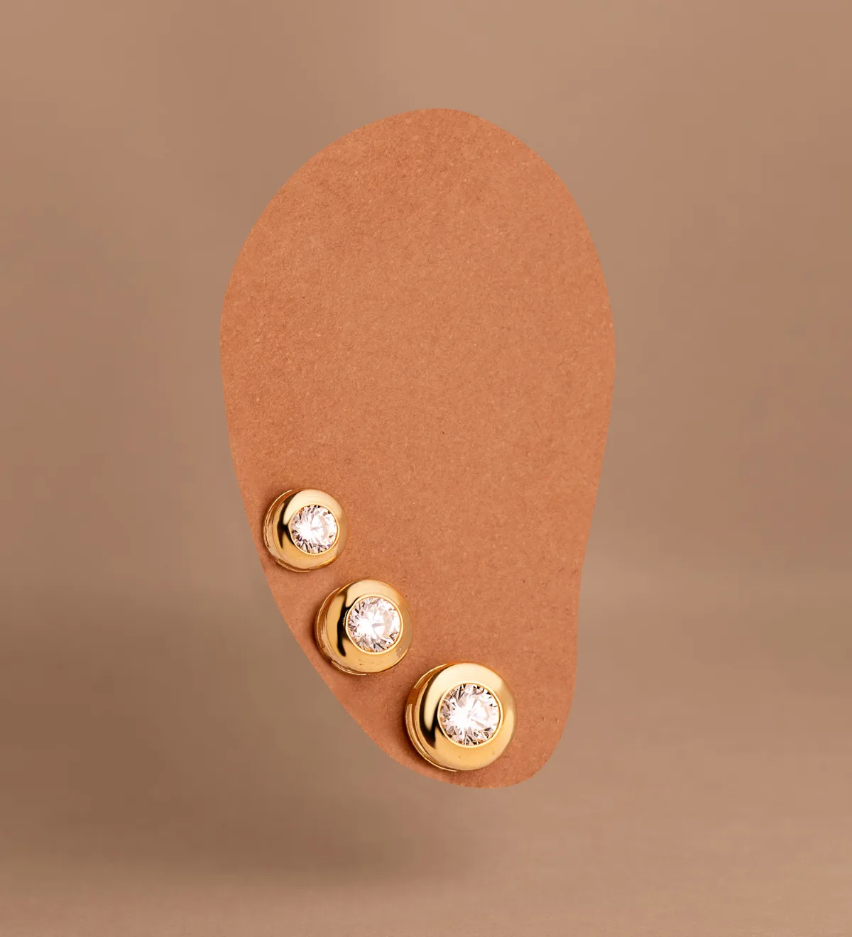 18K PENDIENTES ORO AMARILLO  CHATON GALERIA CON CIRCONITA. MEDIDA: 8,5 MM. CIERRE PRESION — vista 2