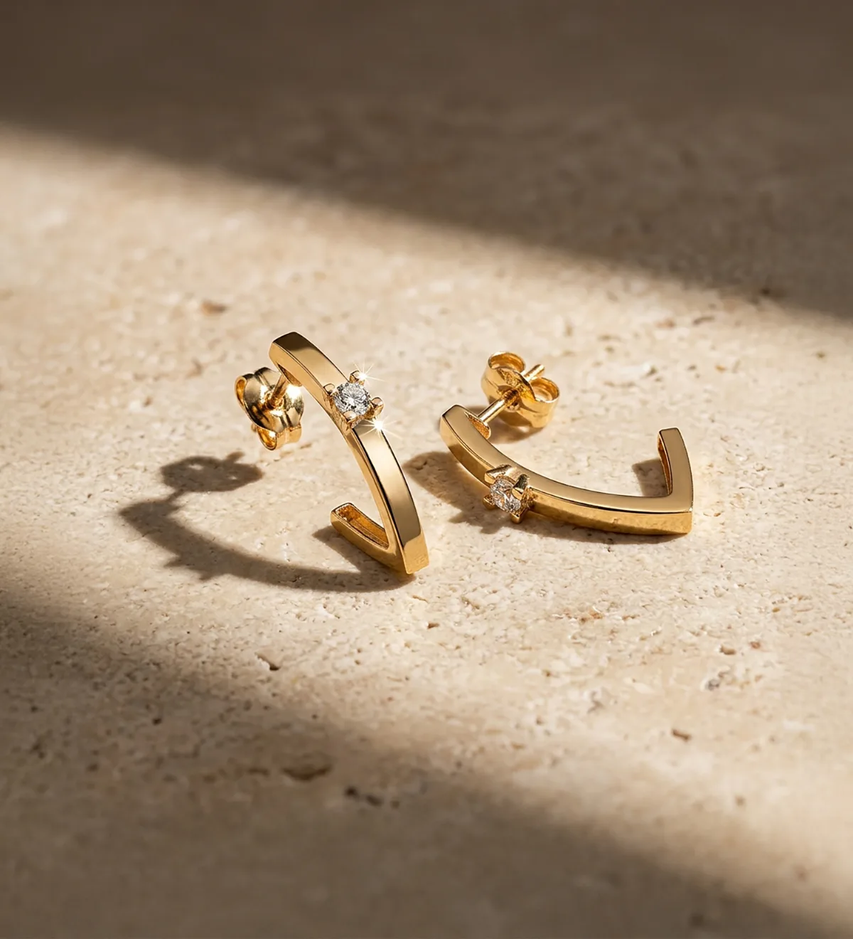 18K PENDIENTES ORO AMARILLO MEDIO ARO LISO BANDA CIRCONITA 16 X 3 MM CIERRE PRESION. — vista 2