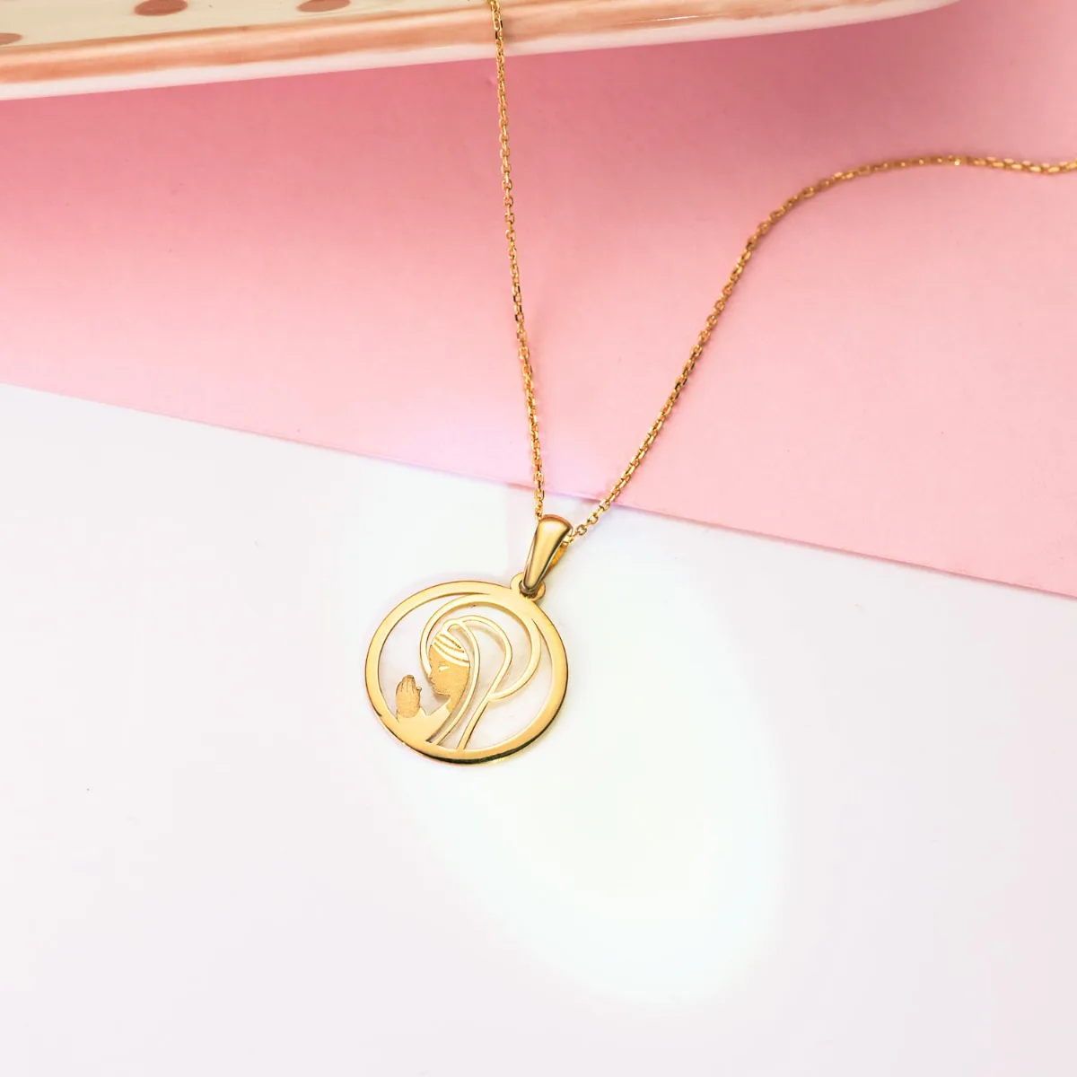 18K MEDALLA ORO AMARILLO VIRGEN NIÑA NACAR REDONDA 17 MM — vista 2