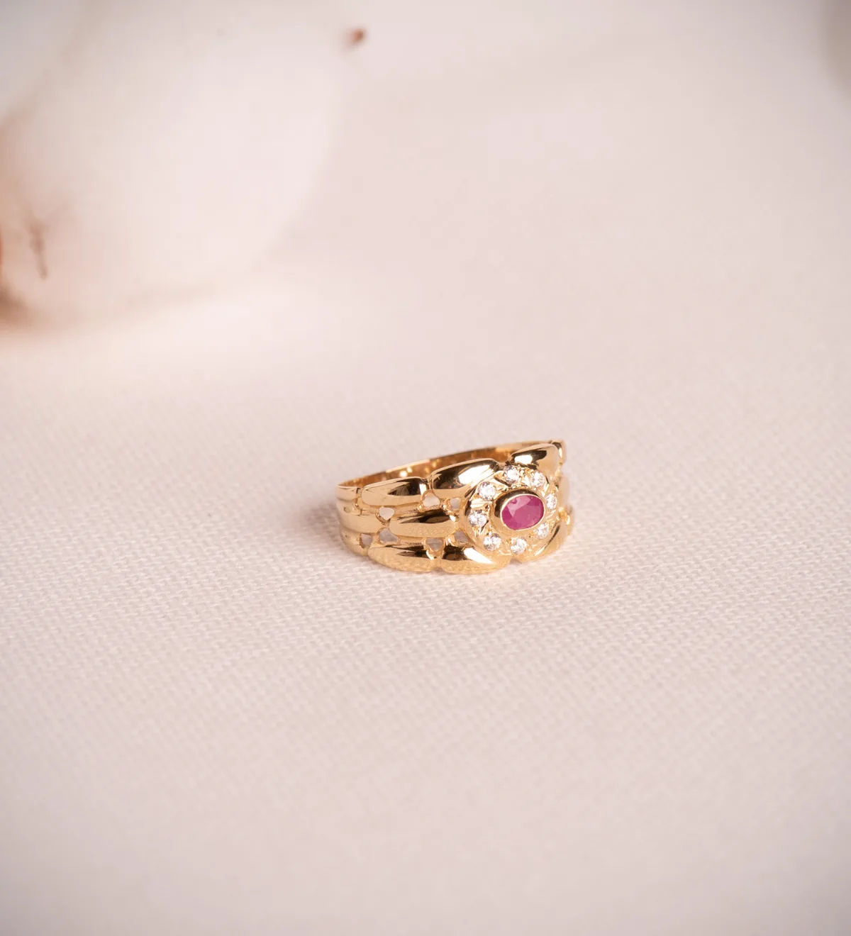 18K SORTIJA ORO AMARILLO PANTER CON CIRCONITAS Y RUBI NATURAL 4X3 MM. ANCHO: 9MM — vista 2