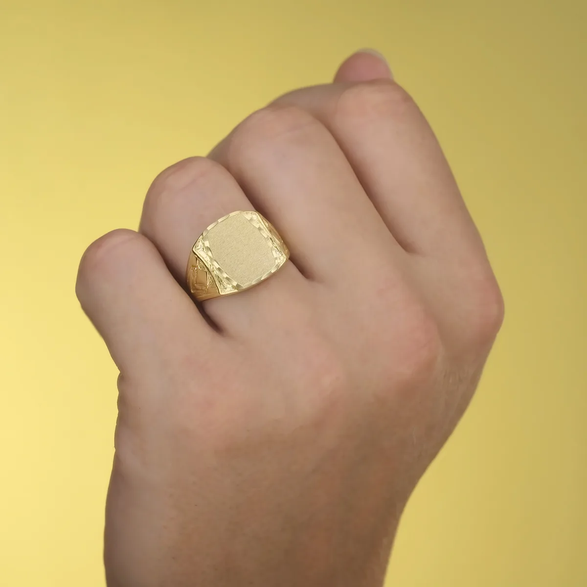 18K SELLO ORO AMARILLO CABALLERO MACIZO TALLADO ZONA GRABADO: 15X12 MM — vista 3