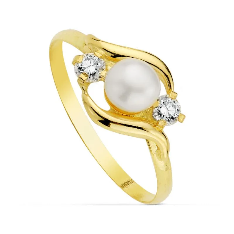18K SORTIJA ORO AMARILLO MOTIVO CON PERLA 4,5MM Y CIRCONITAS. ANCHO: 8 MM