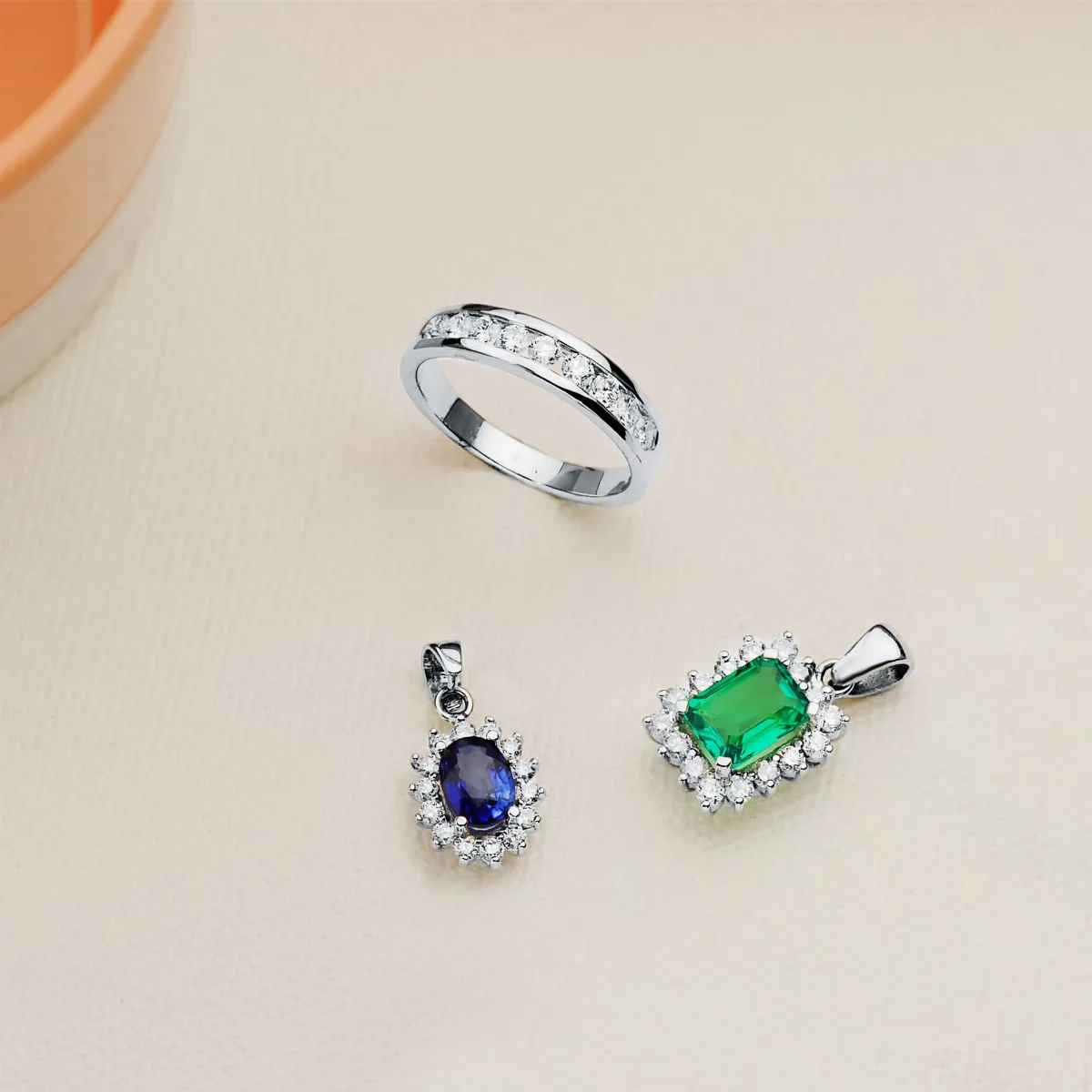 18K ALIANZA 9 DIAMANTES ORO BLANCO 0.50 QTS. PUREZA VS2 COLOR G TALLA BRILLANTE — vista 3