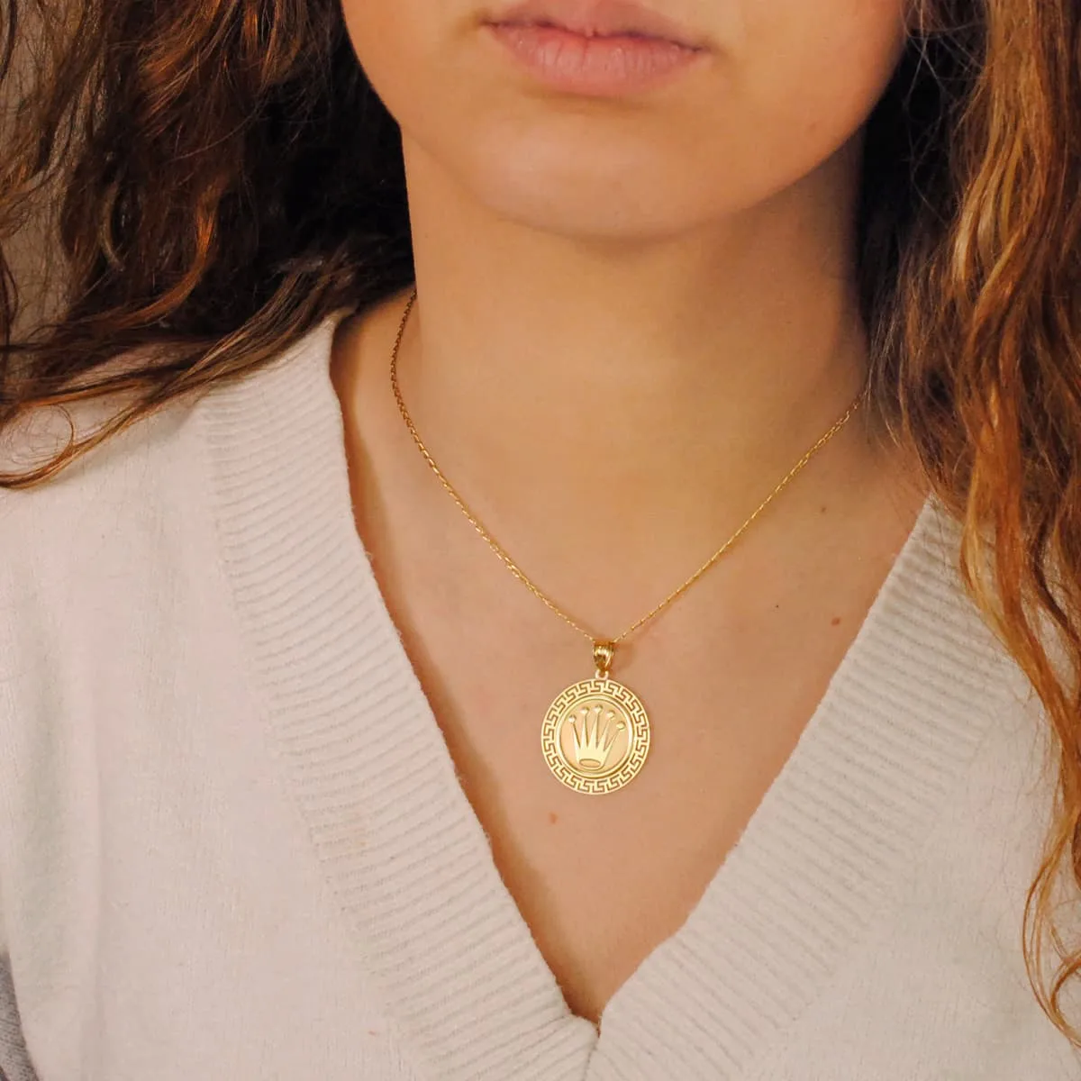 18K MEDALLA ORO AMARILLO CORONA CON BORDE DE GRECA CALADA. 27 MM — vista 2
