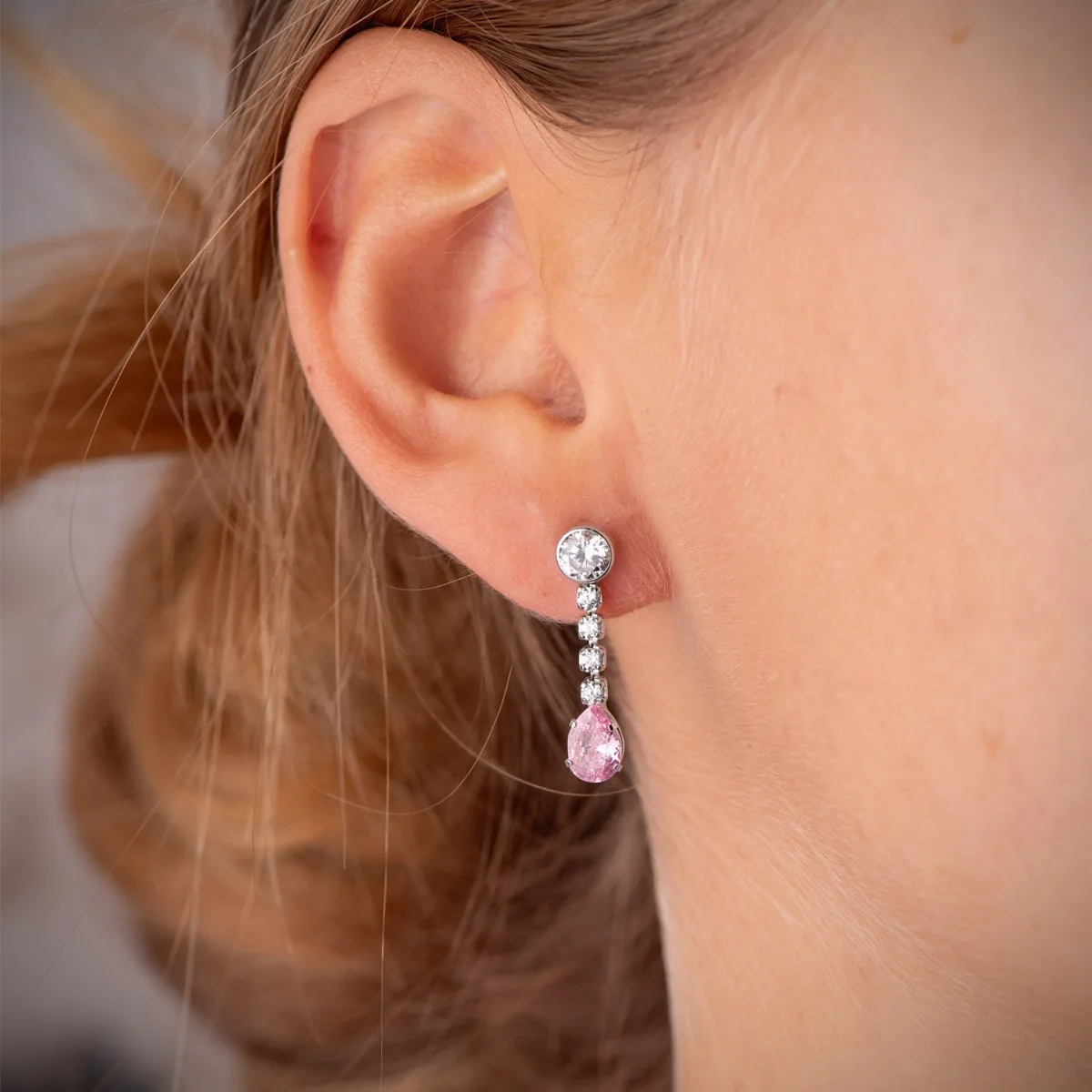 18K PENDIENTES ORO BLANCO PIEDRA ROSA GOTA Y CIRCONTIAS. 22X5 MM. CIERRE PRESION — vista 3