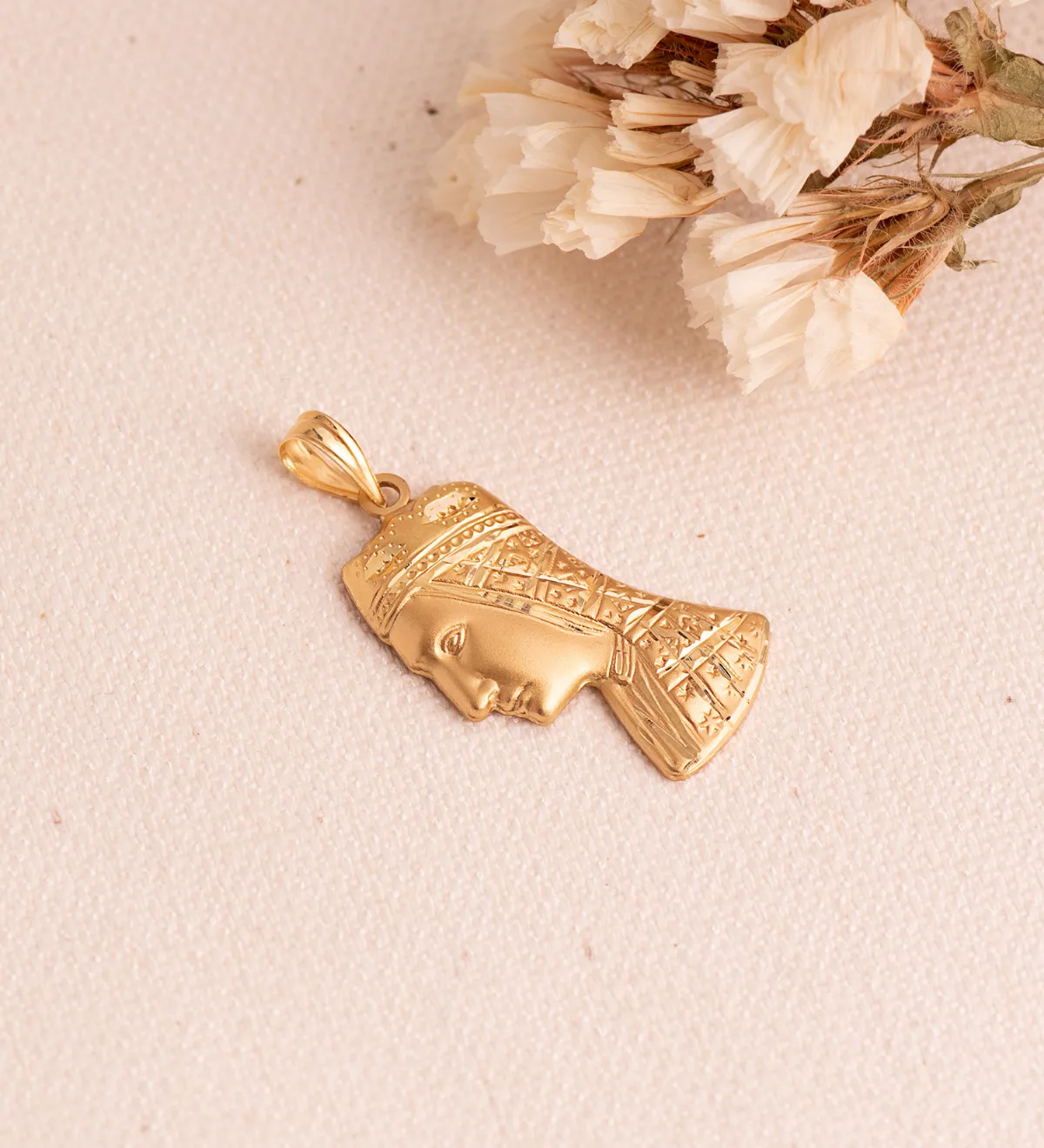 18K MEDALLA ORO AMARILLO VIRGEN DE MONTSERRAT SILUETA TALLADA 25X14  MM — vista 2