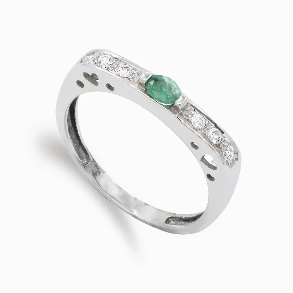 18K SORTIJA ORO BLANCO ESMERALDA 4,5 X 3 MM Y CIRCONITAS. ANCHO: 3 MM
