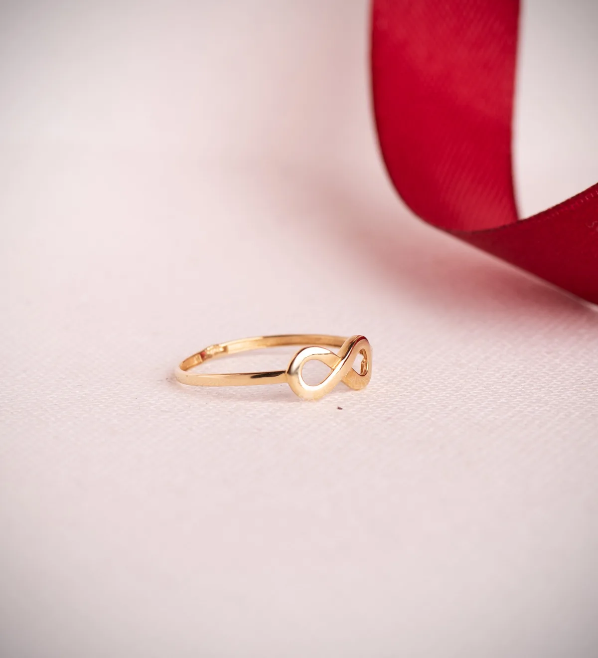 18K SORTIJA ORO AMARILLO LISA INFINITO CALADO DE 11X5 MM. — vista 2