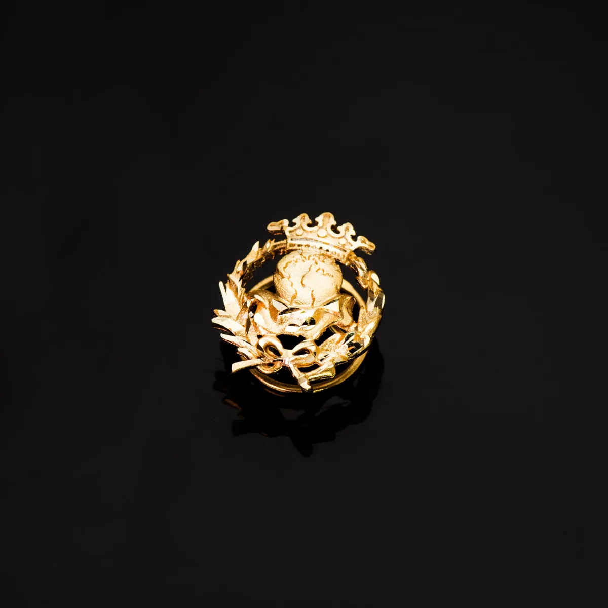 18K INSIGNIA ORO AMARILLO GEOGRAFIA 17 X 14 MM — vista 2