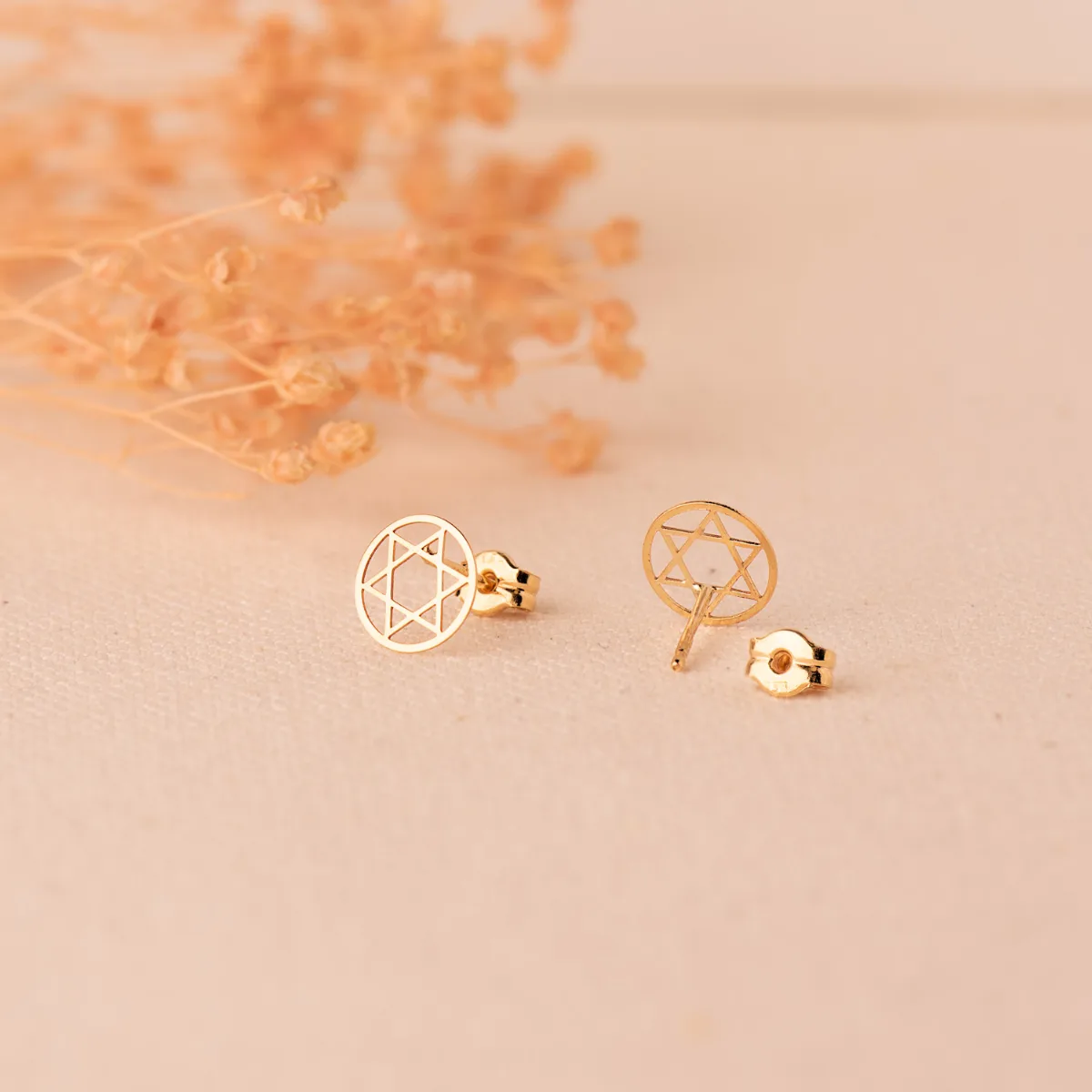18K PENDIENTES ORO AMARILLO REDONDOS ESTRELLA DE DAVID BRILLO 8 MM. CIERRE PRESION — vista 2