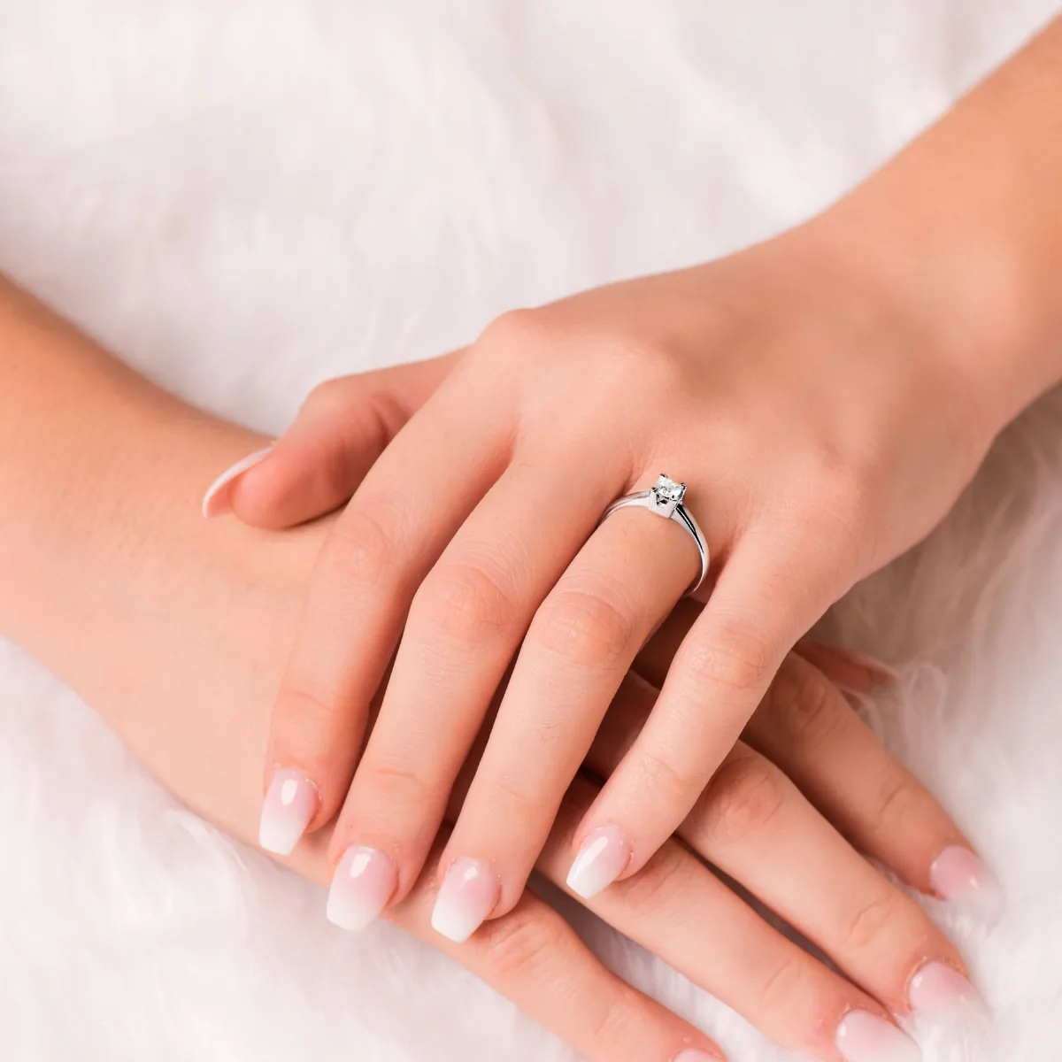 18K SOLITARIO ORO BLANCO DIAMANTE NATURAL TALLA BRILLANTE 0.300 QTS. SI-H — vista 2