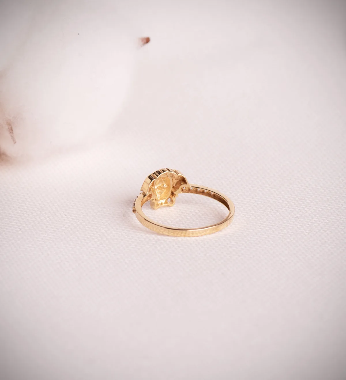 18K SORTIJA ORO BICOLOR CON MEDUSA Y CIRCONITAS. MEDIDA: 10 X 8 MM — vista 3