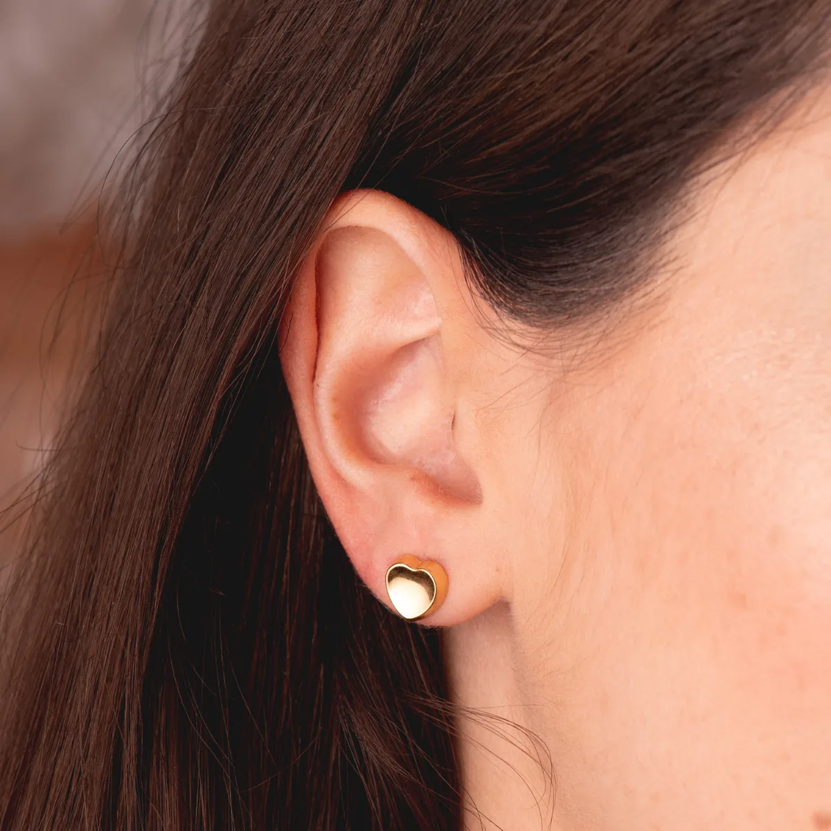 18K PENDIENTES ORO AMARILLO CORAZON CONCAVO EN BRILLO 8X8 MM. CIERRE PRESION — vista 2