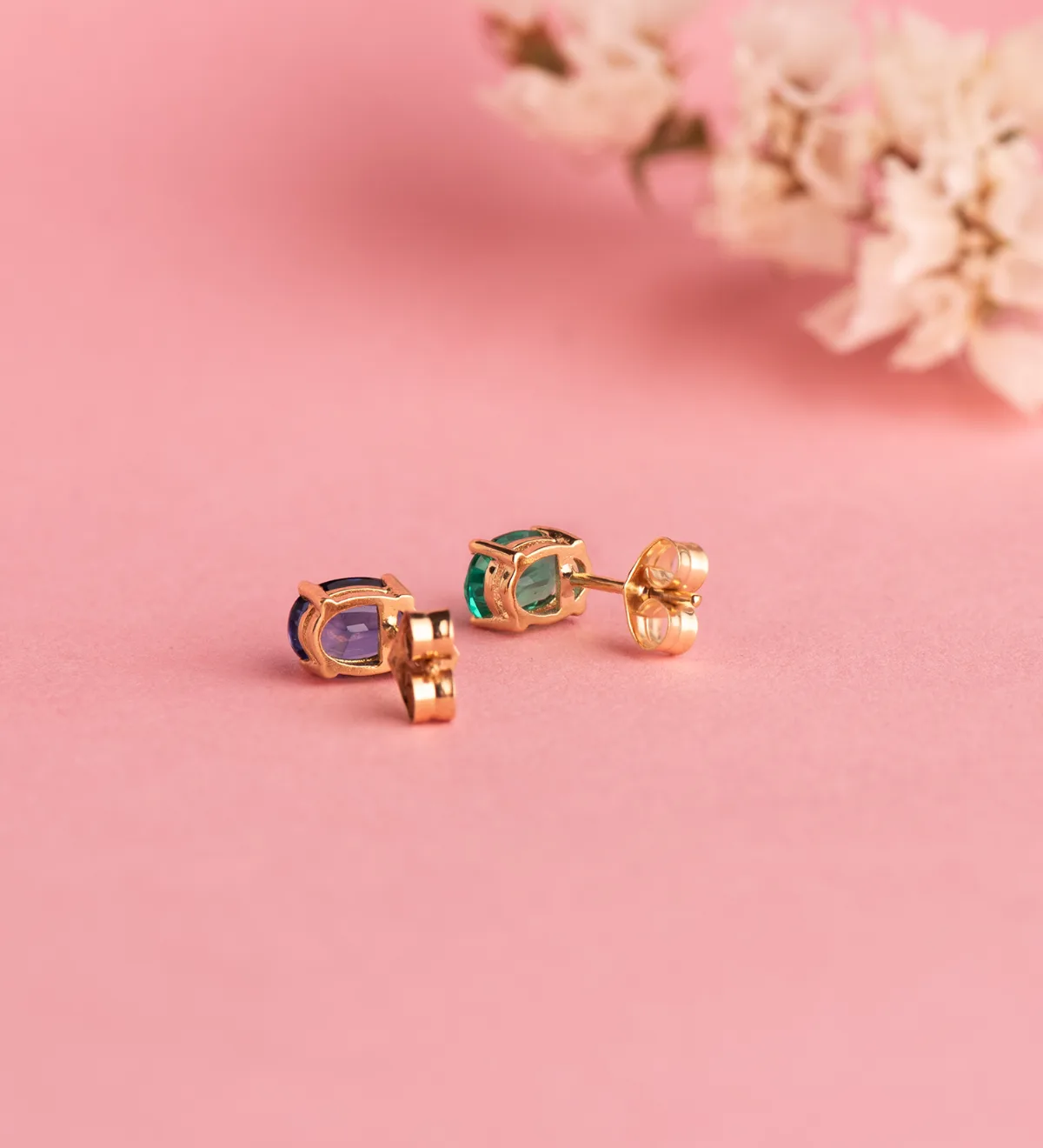 18K PENDIENTES ORO AMARILLO ESMERALDA RECRISTALIZADA 7X5 MM 1.58 QT. PRESION — vista 3