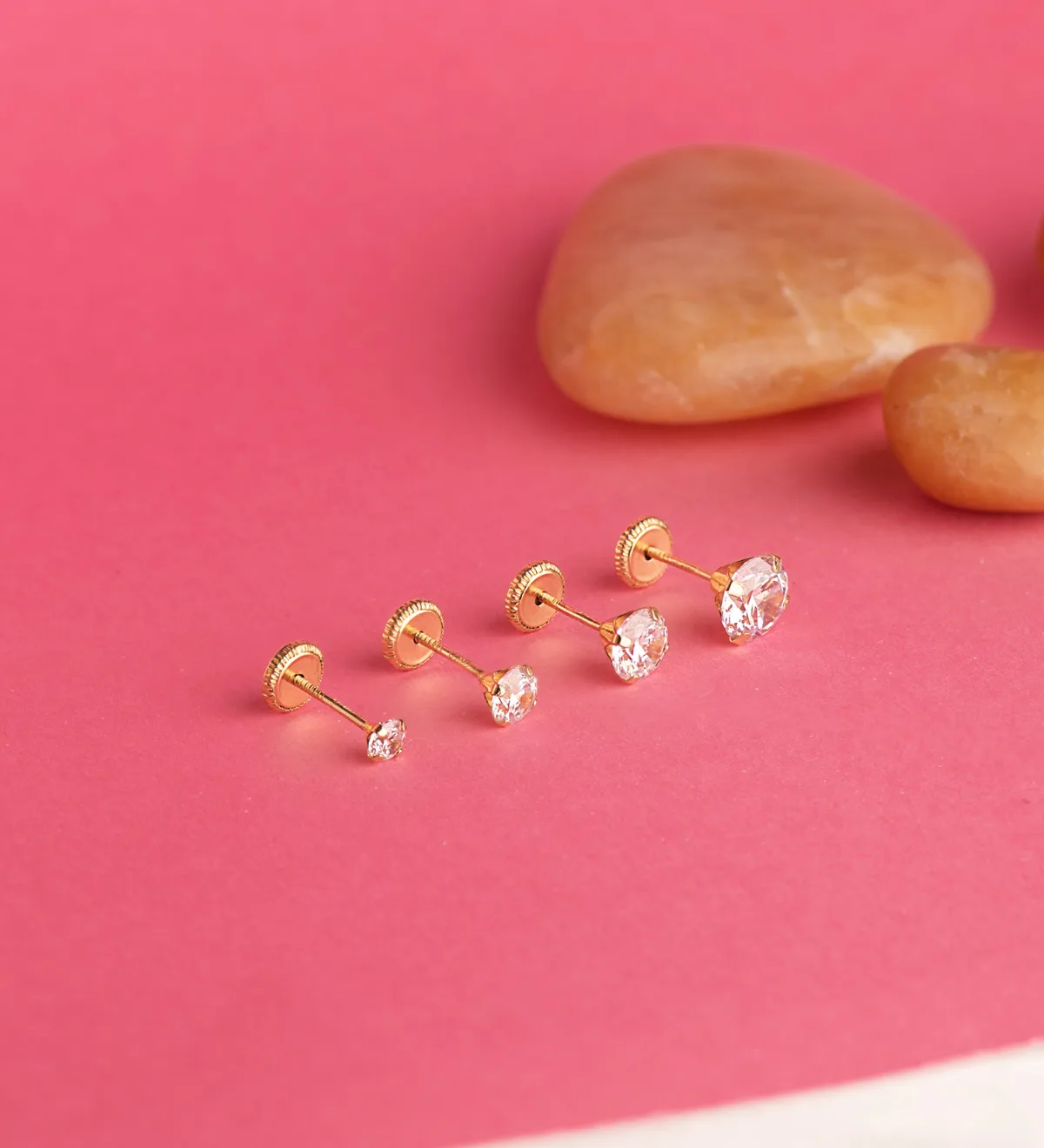 18K PENDIENTES ORO AMARILLO 4 GARRAS CON CIRCONITA. ANCHO: 5 MM CIERRE TUERCA — vista 3