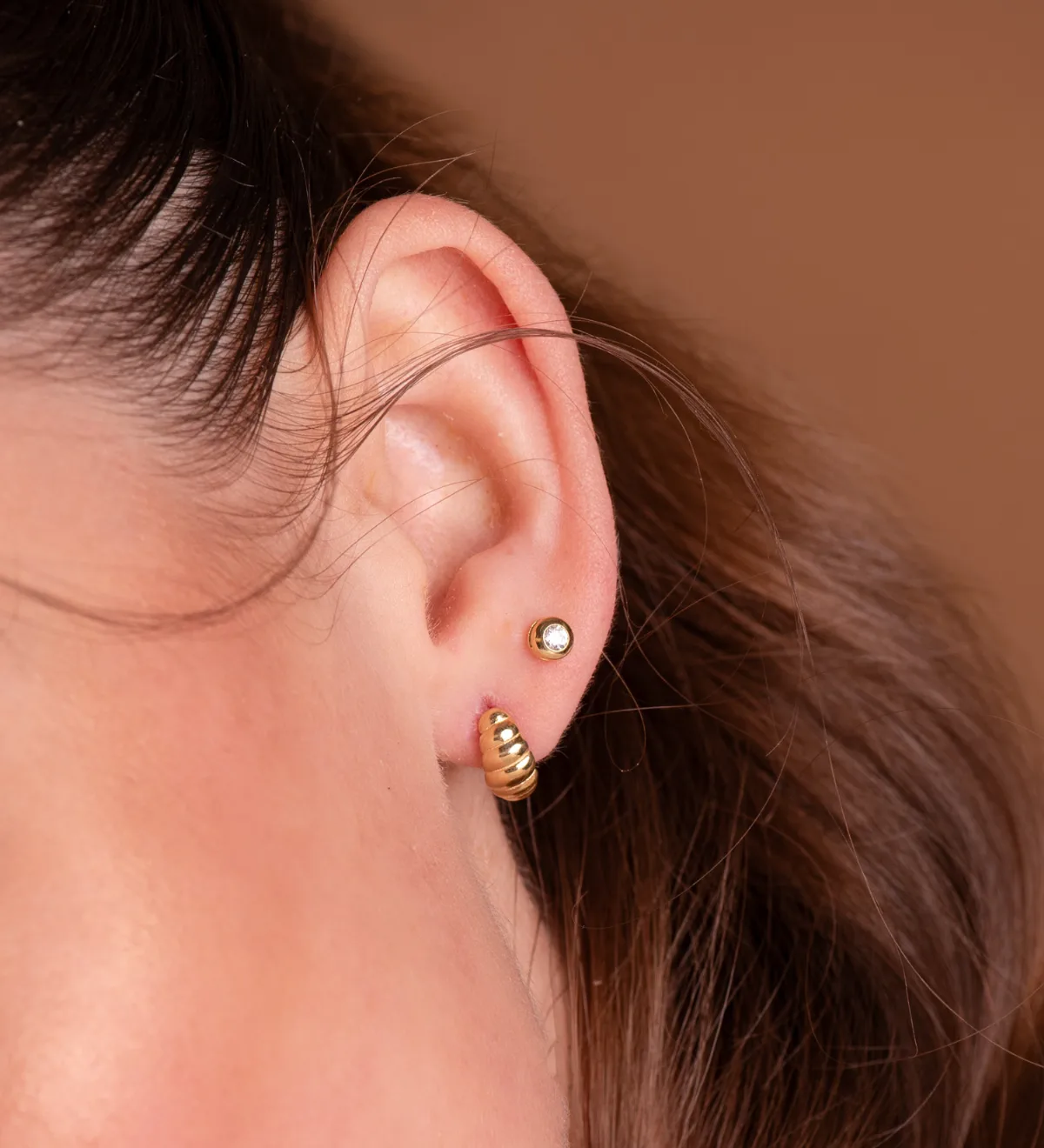 18K PENDIENTES ORO AMARILLO GALLONES EN BRILLO. MEDIDA: 11 X 6 MM. CIERRE PRESION — vista 2