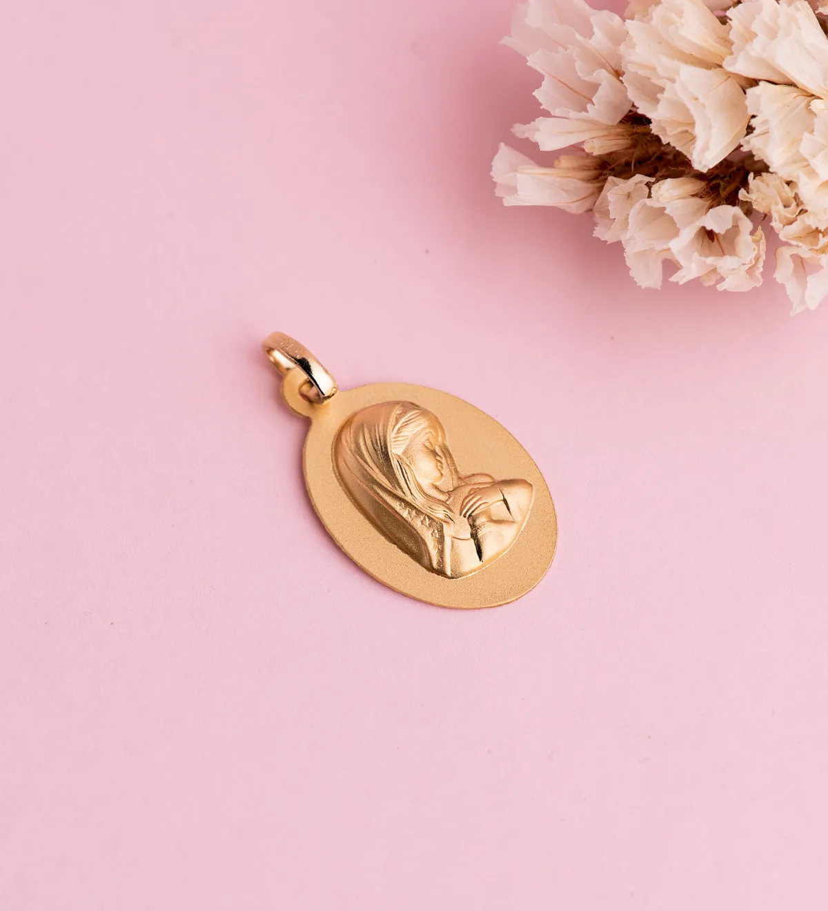 18K MEDALLA ORO AMARILLO VIRGEN NIÑA OVAL LISA MATIZADA. MEDIDA: 22 X 14 MM — vista 2