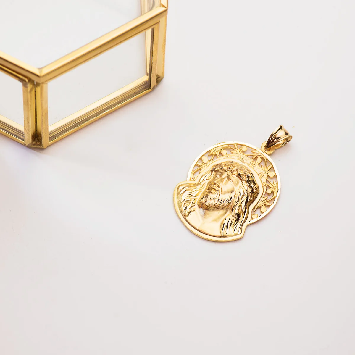 18K COLGANTE COLGANTE ORO AMARILLO CABEZA DE CRISTO ORLA 32X26 MM — vista 3
