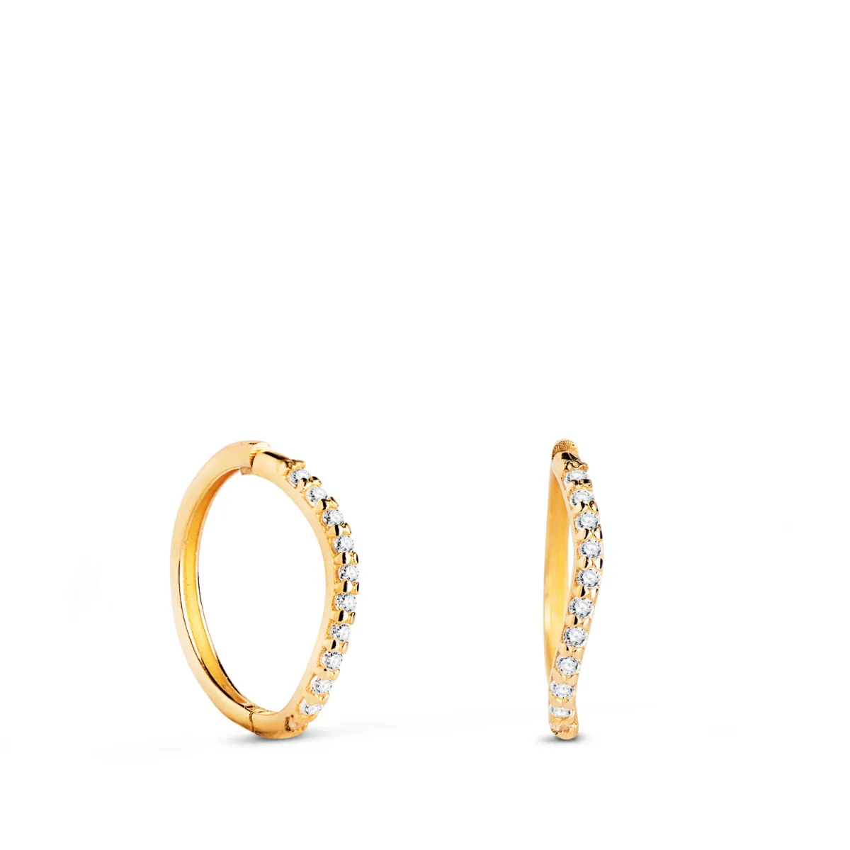 18K AROS ORO AMARILLO ONDA CON CIRCONITAS. MEDIDA: 12 X 1 MM. CIERRE DE CLIP