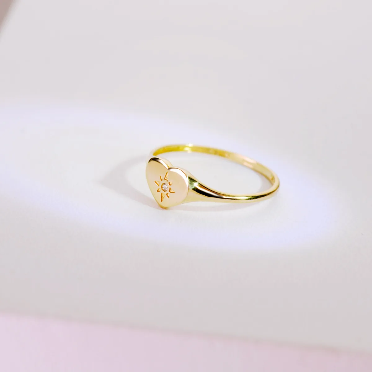 18K SELLO ORO AMARILLO MUJER CABEZA CORAZON CON CIRCONITA 9X7 MM — vista 2