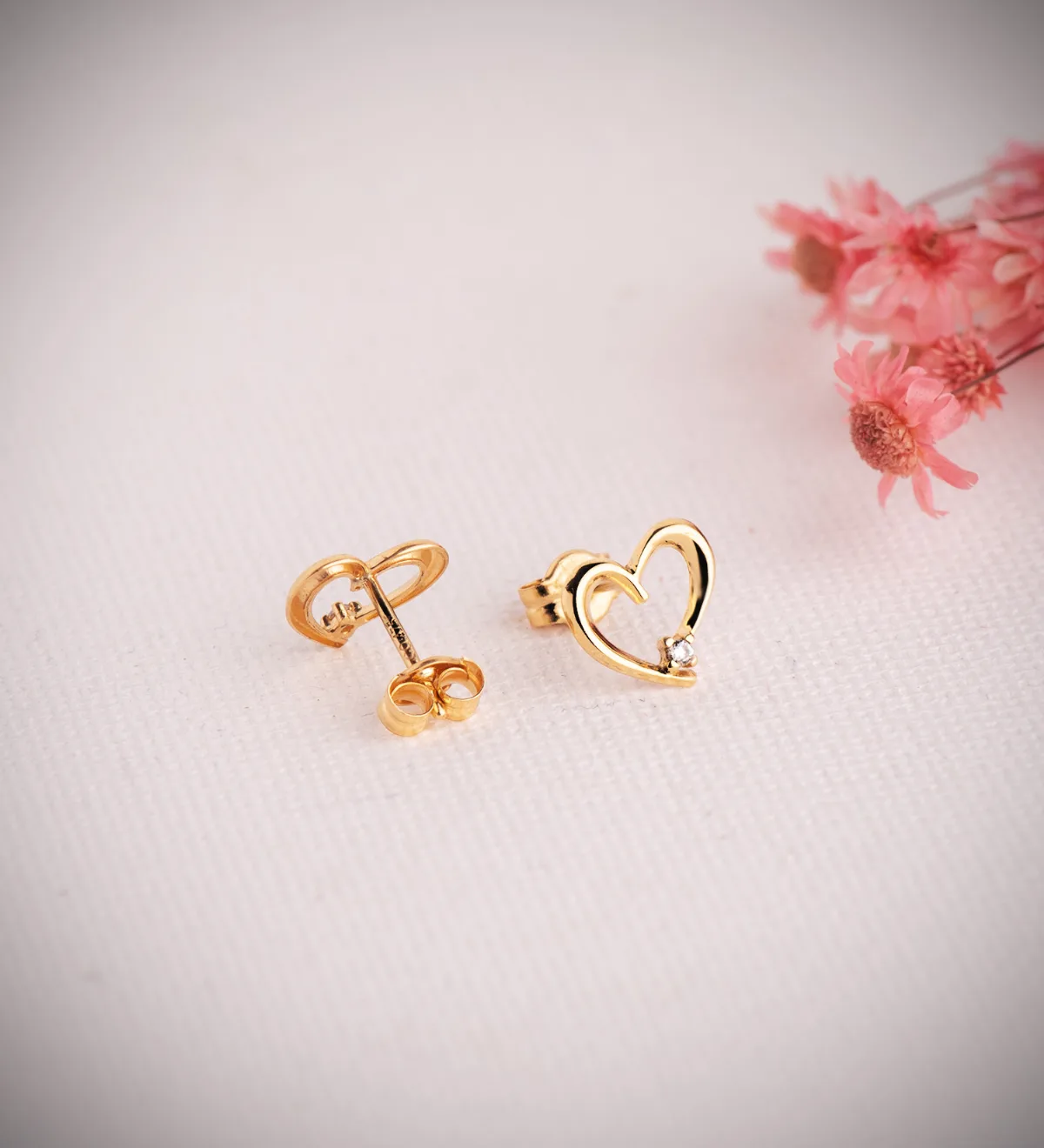18K PENDIENTES ORO AMARILLO CORAZON CON CIRCONITA. MEDIDA: 9X7 MM. CIERRE PRESION — vista 2