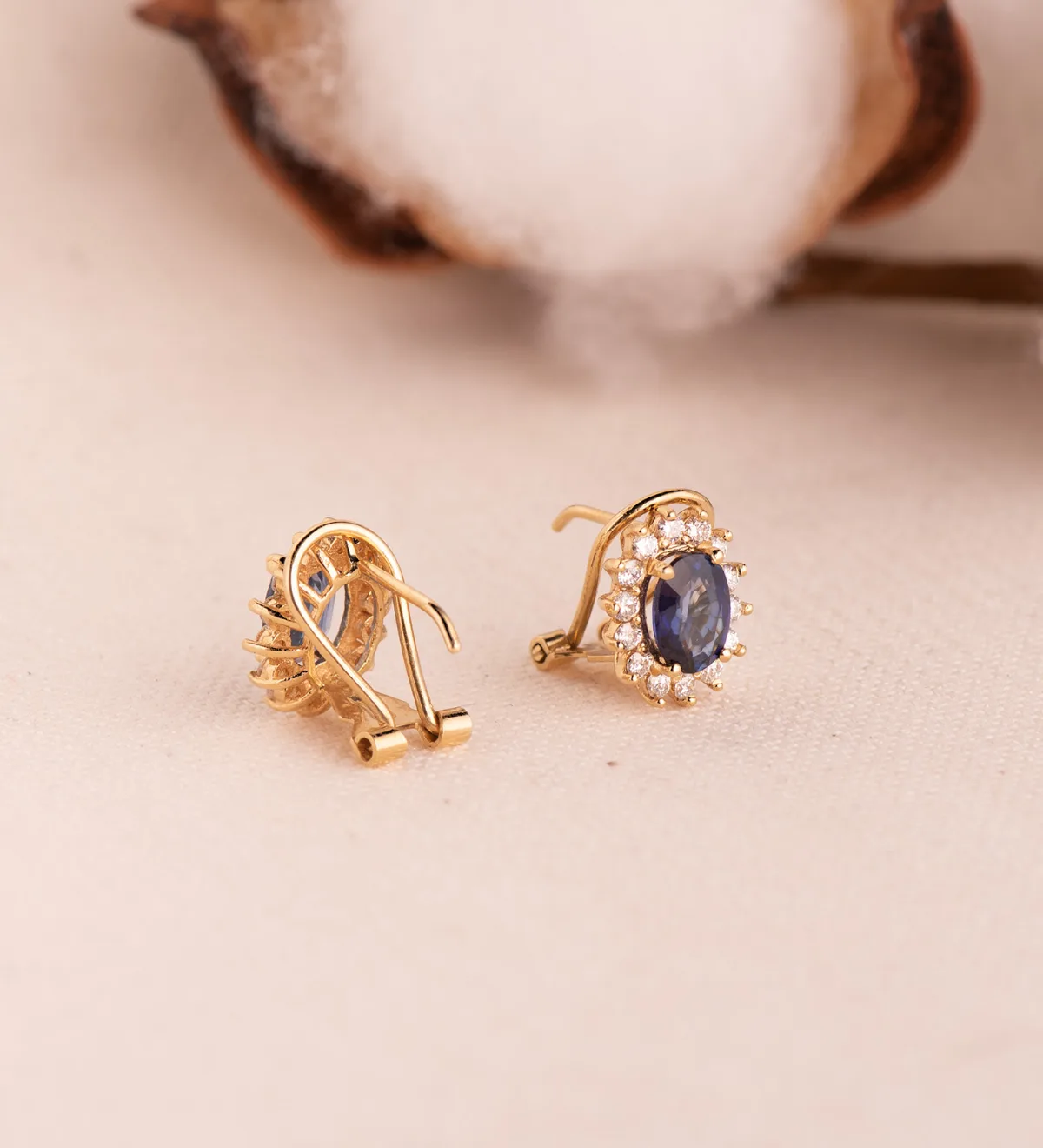 18K PENDIENTES ORO AMARILLO ZAFIRO DIFUSION  7X5 MM 1,96QT Y DIAMANTES LABORATORIO 0,580QT VS2-G. 11,5X9,5 MM CIERRE OMEGA — vista 2