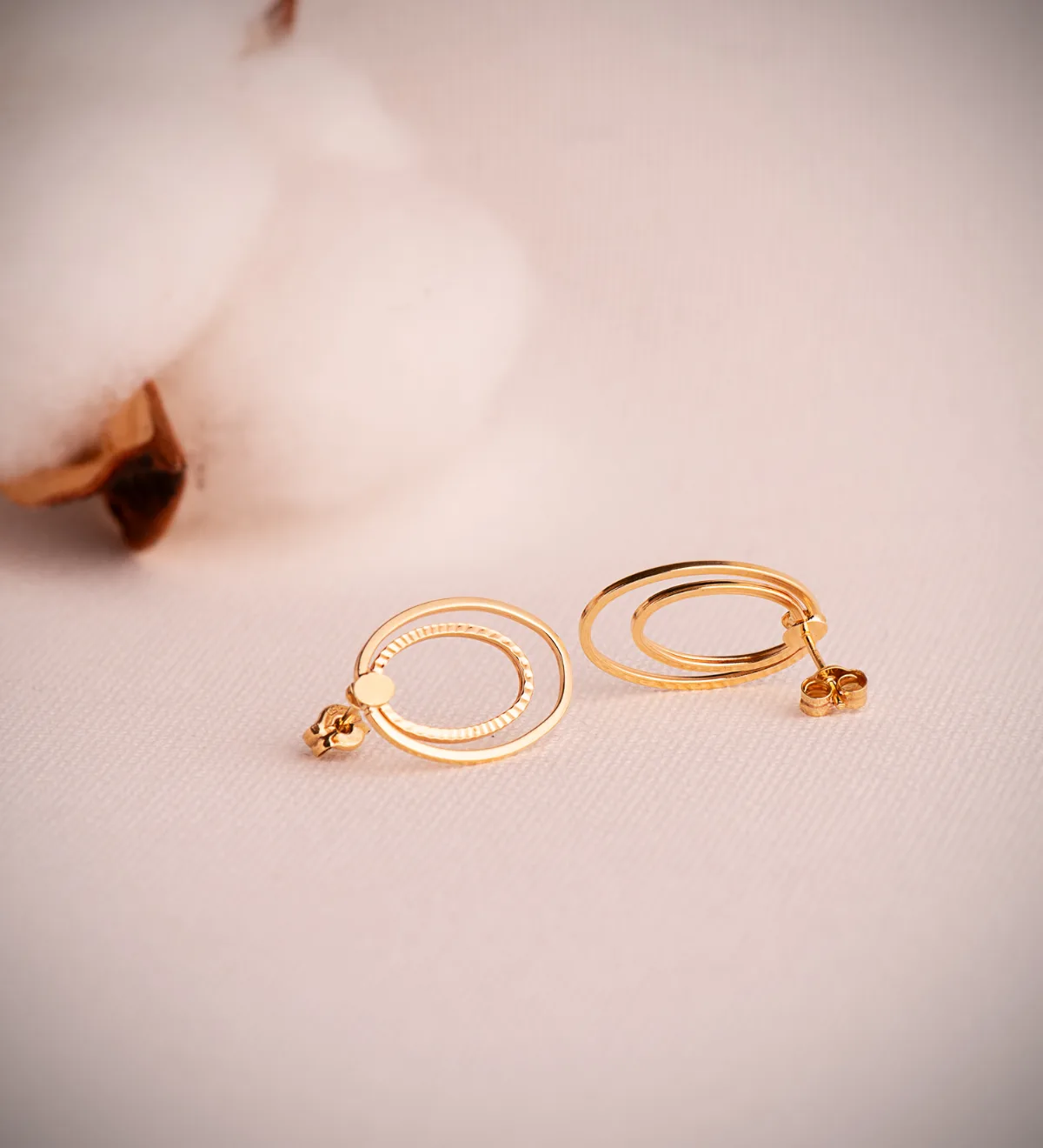 18K PENDIENTES ORO AMARILLO DOBLE ARO OVAL LISO Y TALLADO. MEDIDA: 19X13 MM. CIERRE PRESION — vista 2