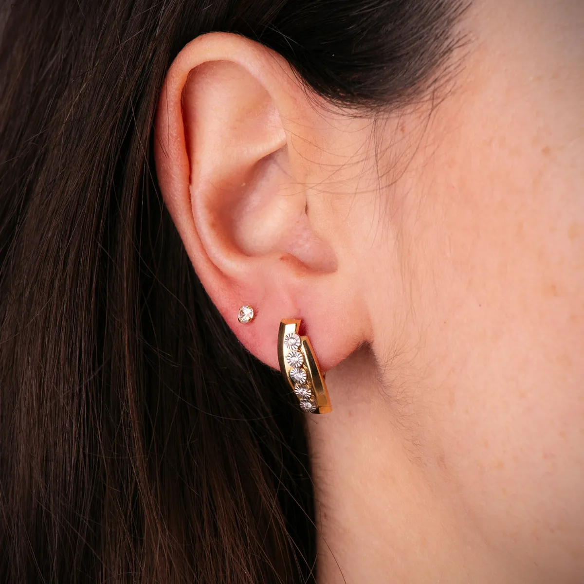 18K PENDIENTES ORO BICOLOR BANDAS CON MOTIVOS REDONDOS TALLADOS. 16 X 6 MM. CIERRE CATALAN — vista 2