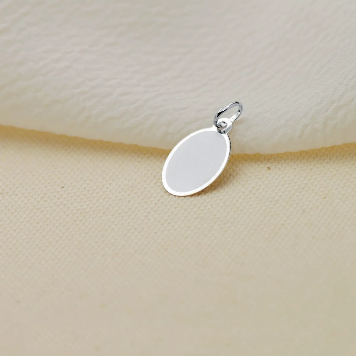 9K MEDALLA ORO AMARILLO ORO BLANCO ANGELITO BURLON 17X10 MM — vista 3