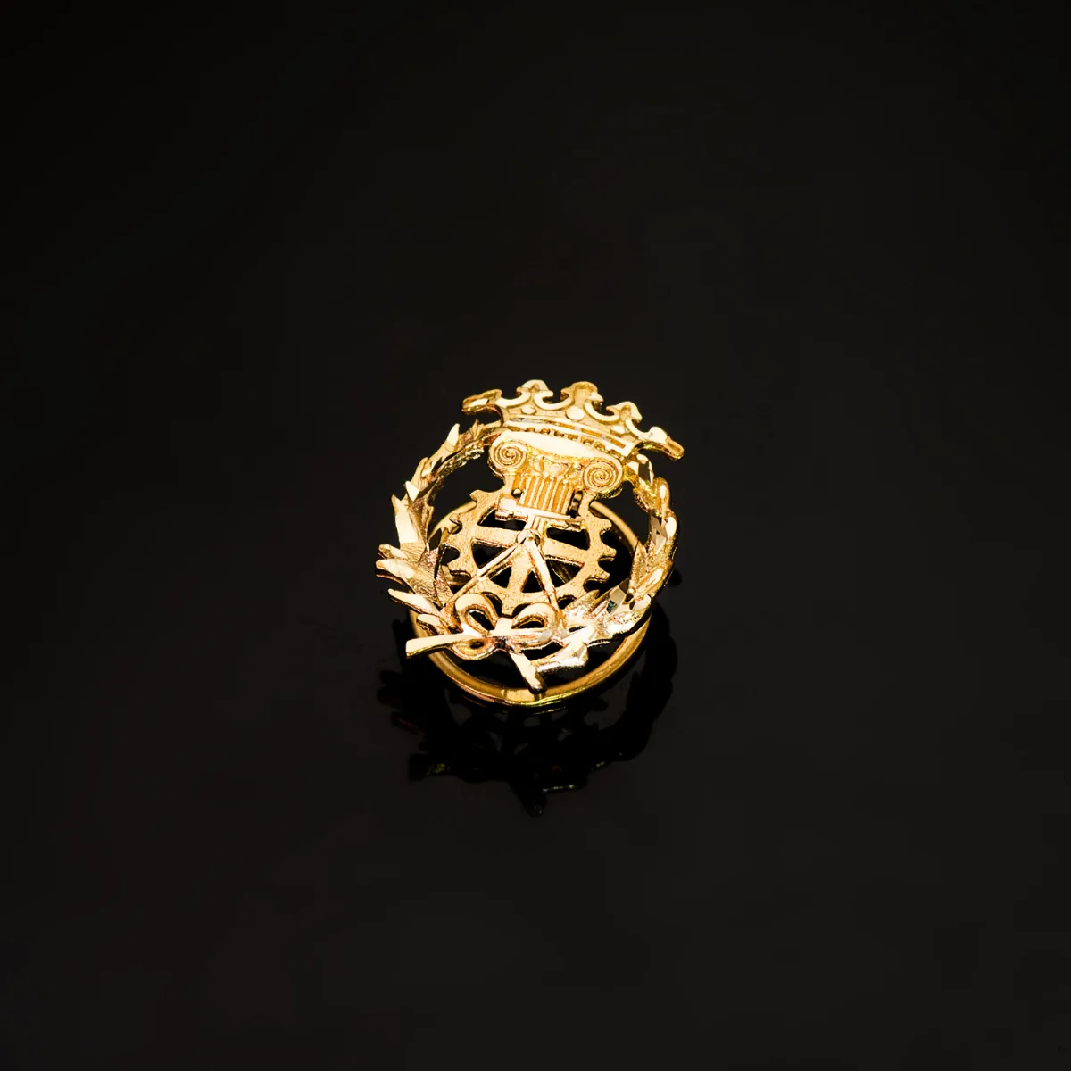 18K INSIGNIA ORO AMARILLO DELINEANTE 17 X 14 MM — vista 2