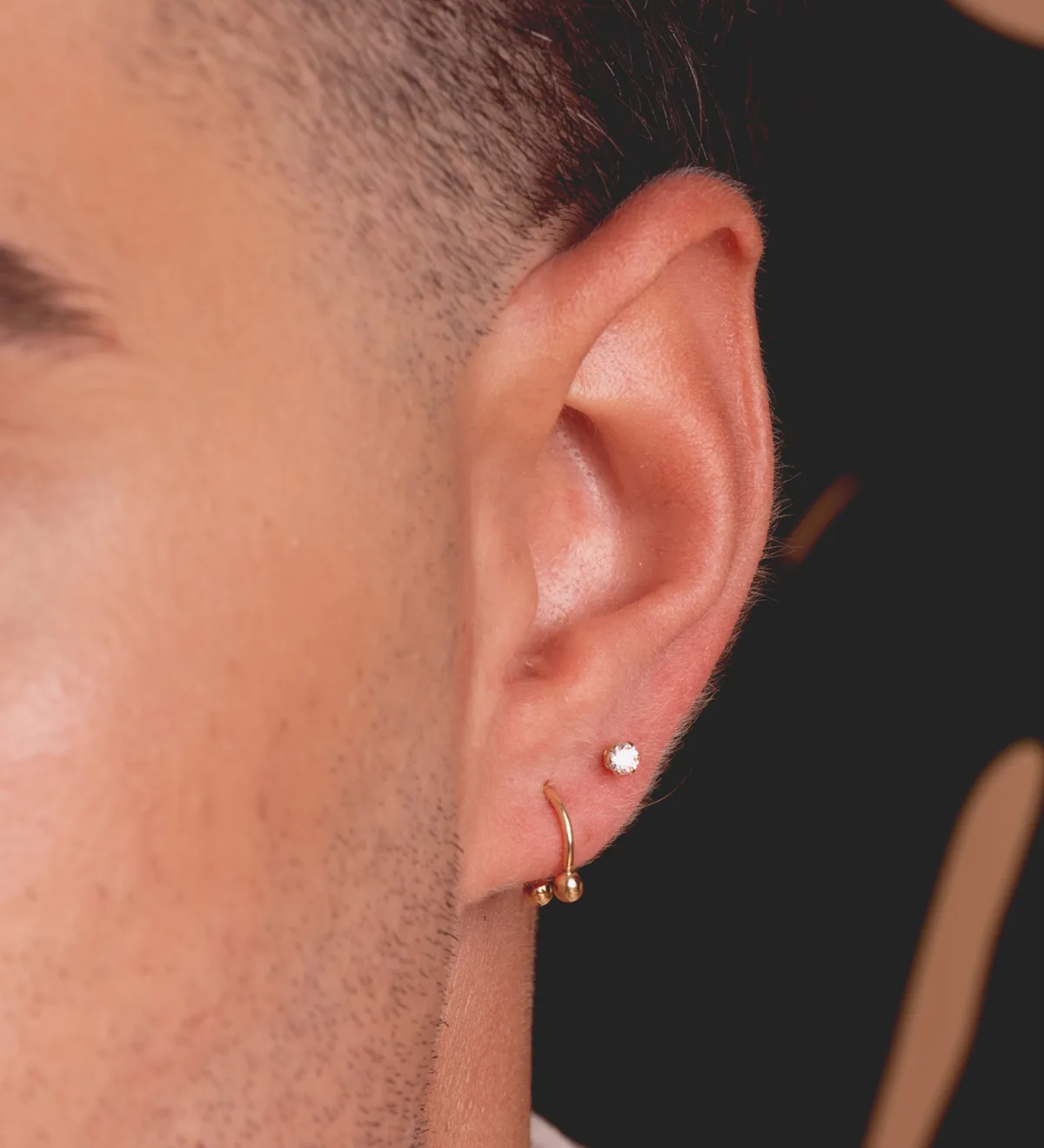 18K PIERCING ORO AMARILLO PEZON CURVO CON BOLAS 3MM 11 X 10MM — vista 2