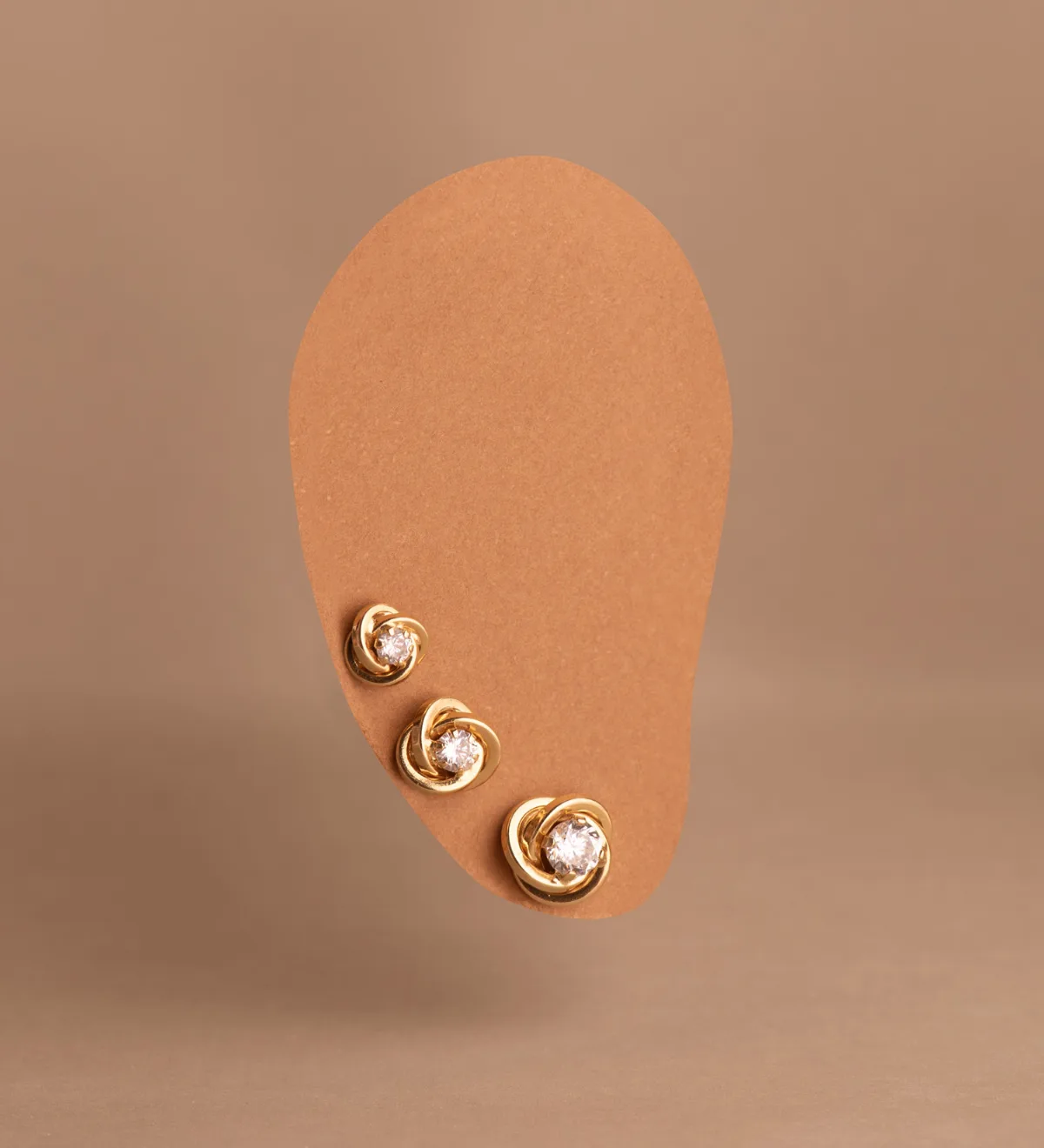18K PENDIENTES ORO AMARILLO NUDO CON CIRCONITA. MEDIDA: 8X8 MM. CIERRE TUERCA — vista 2
