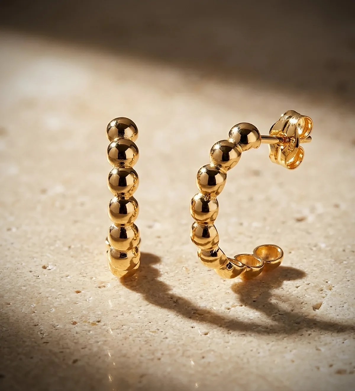 18K PENDIENTES ORO AMARILLO MEDIO ARO ABIERTO DE BOLAS EN BRILLO. MEDIDA: 15X3 MM. CIERRE PRESION — vista 2