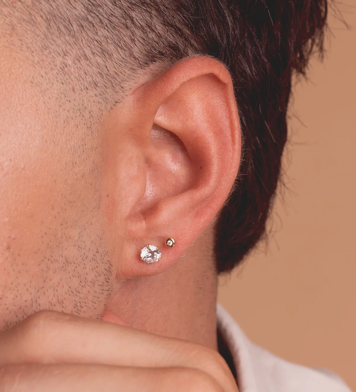 18K PENDIENTES ORO AMARILLO 6 GARRAS CON CIRCONITA. ANCHO: 6 MM CIERRE PRESION — vista 2